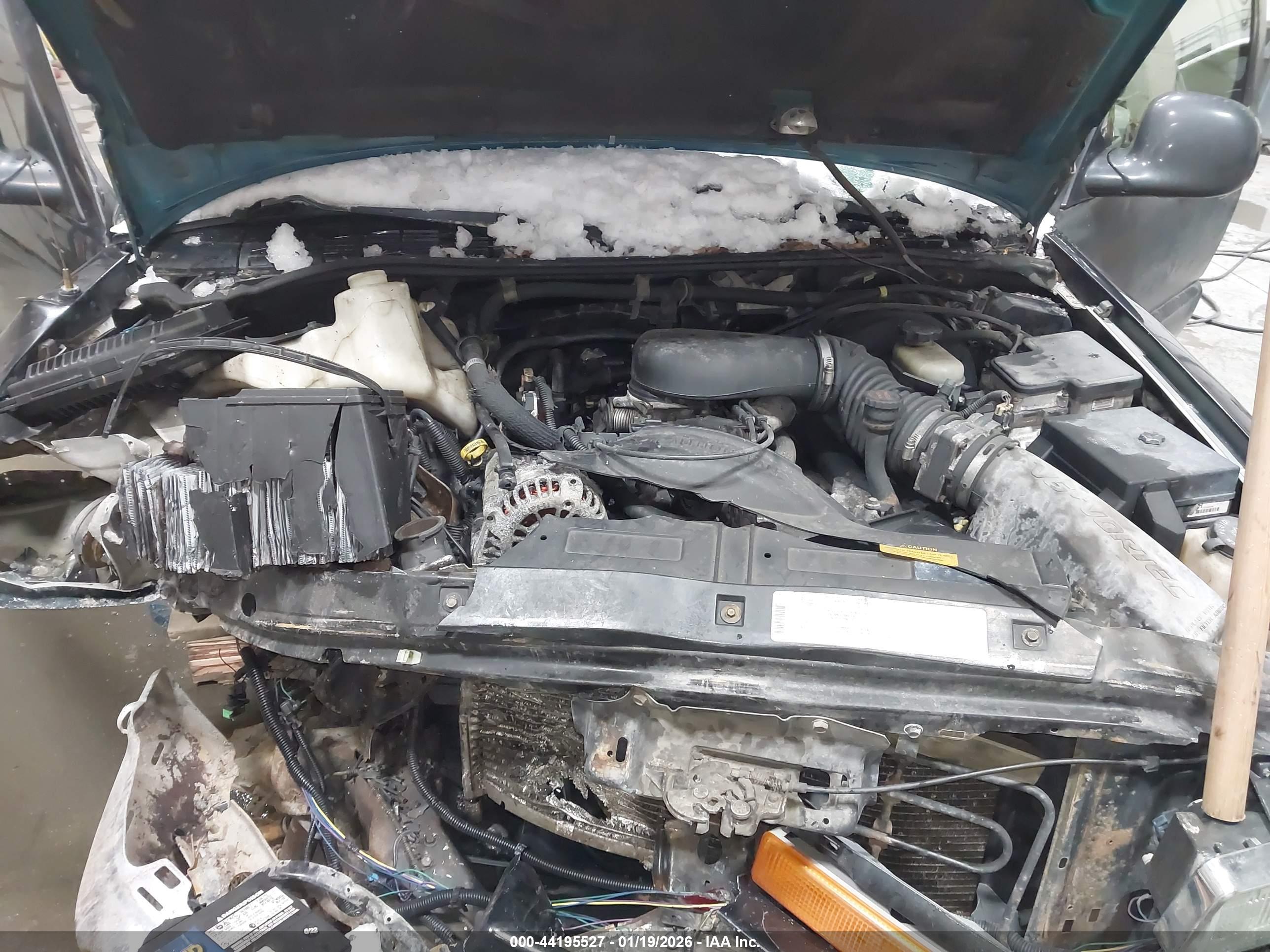 GMC SONOMA image 10
