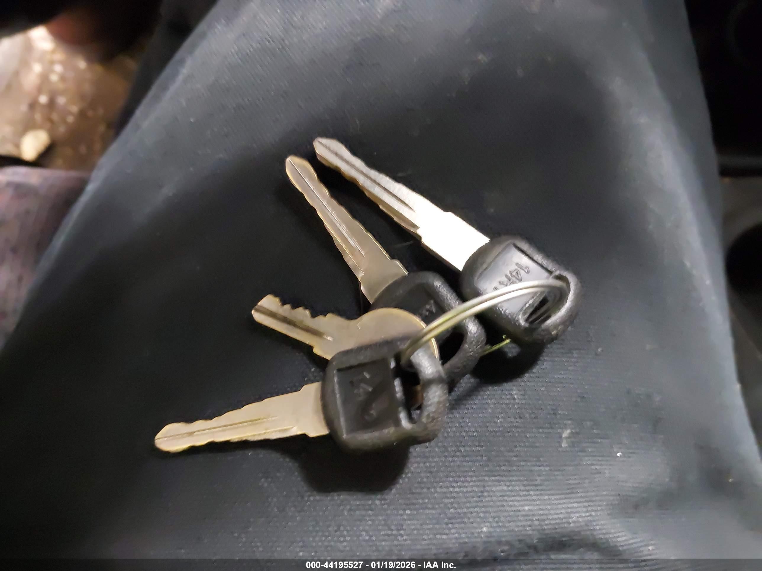 GMC SONOMA image 11