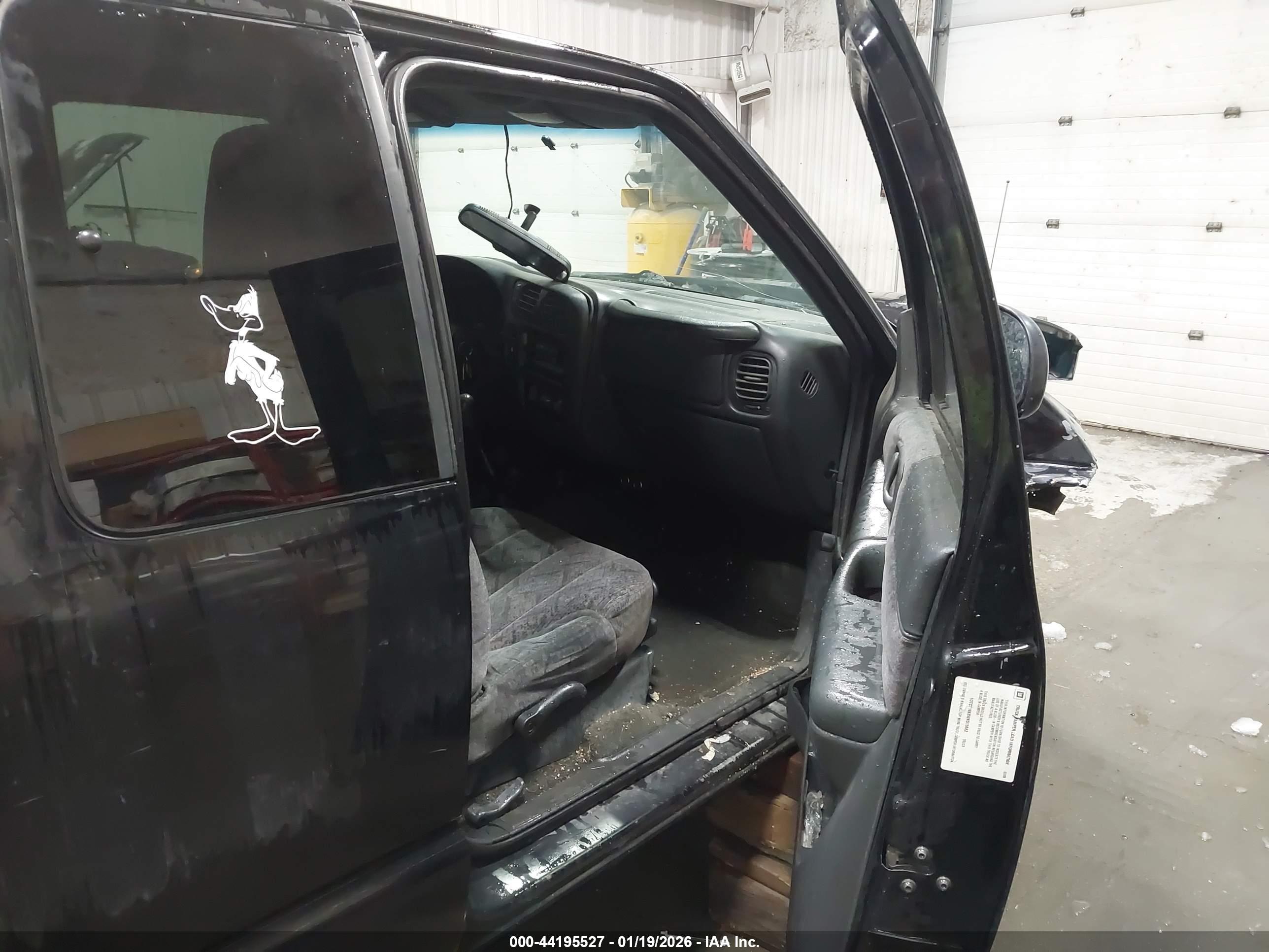 GMC SONOMA image 5