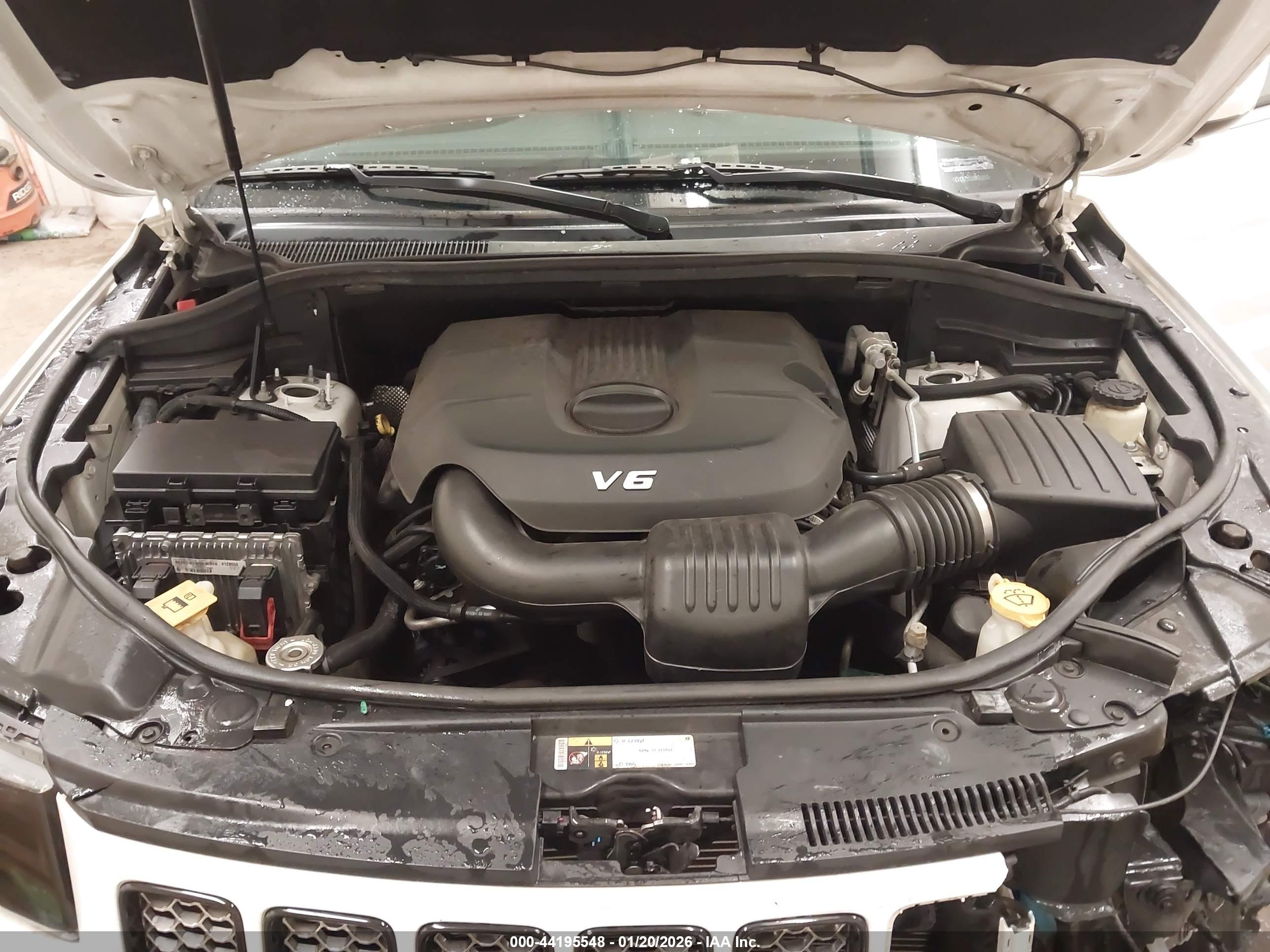 JEEP GRAND image 10