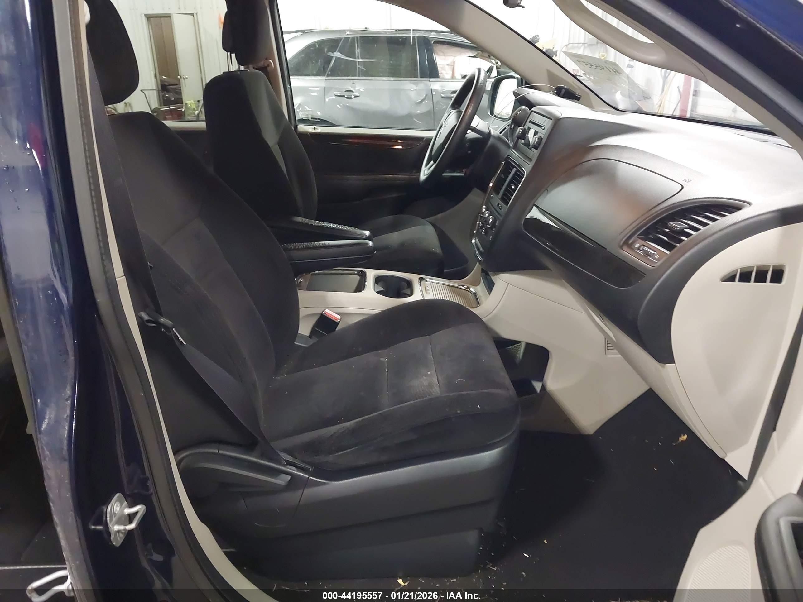 DODGE GRAND image 5