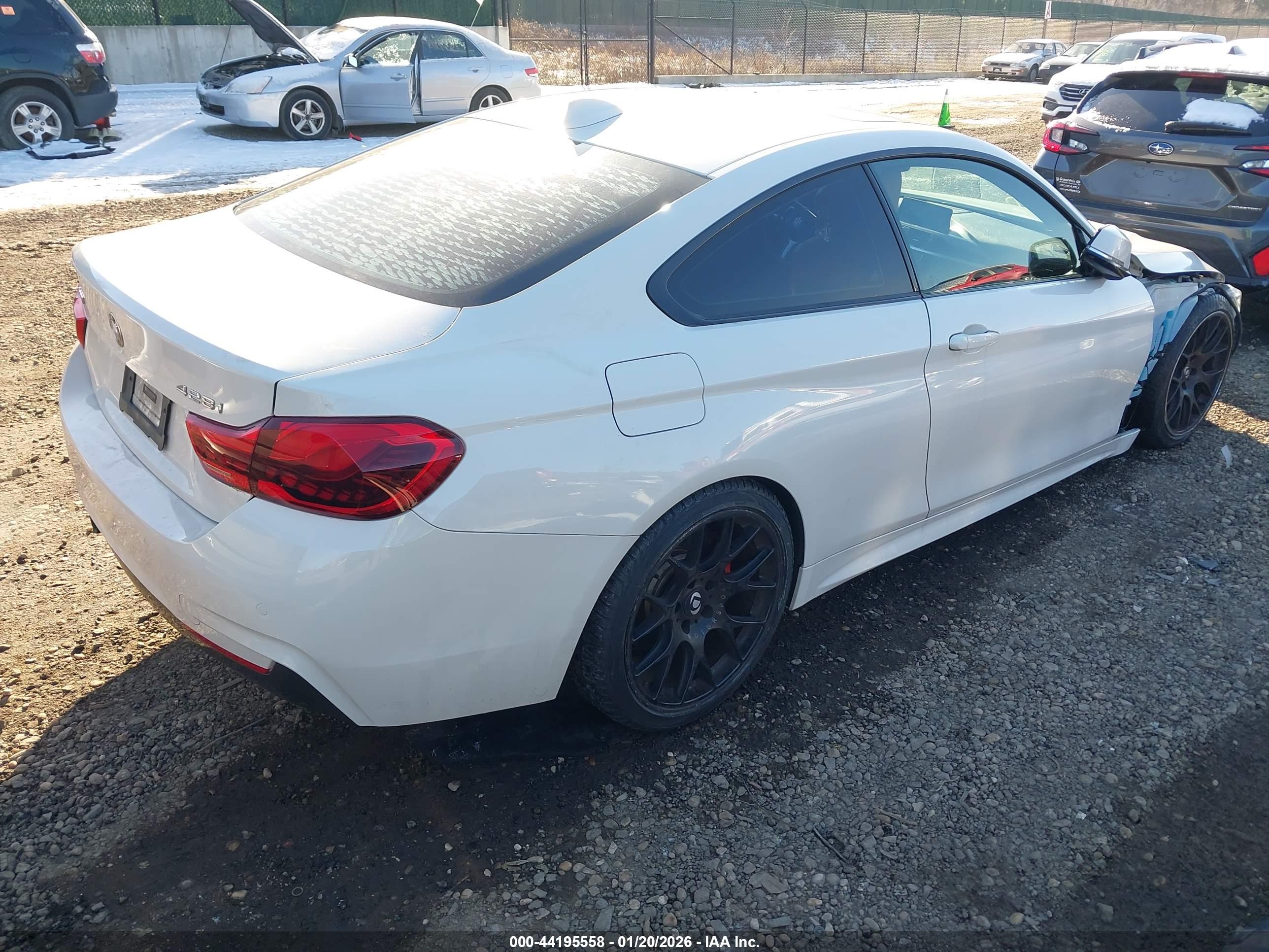 BMW 4 image 4