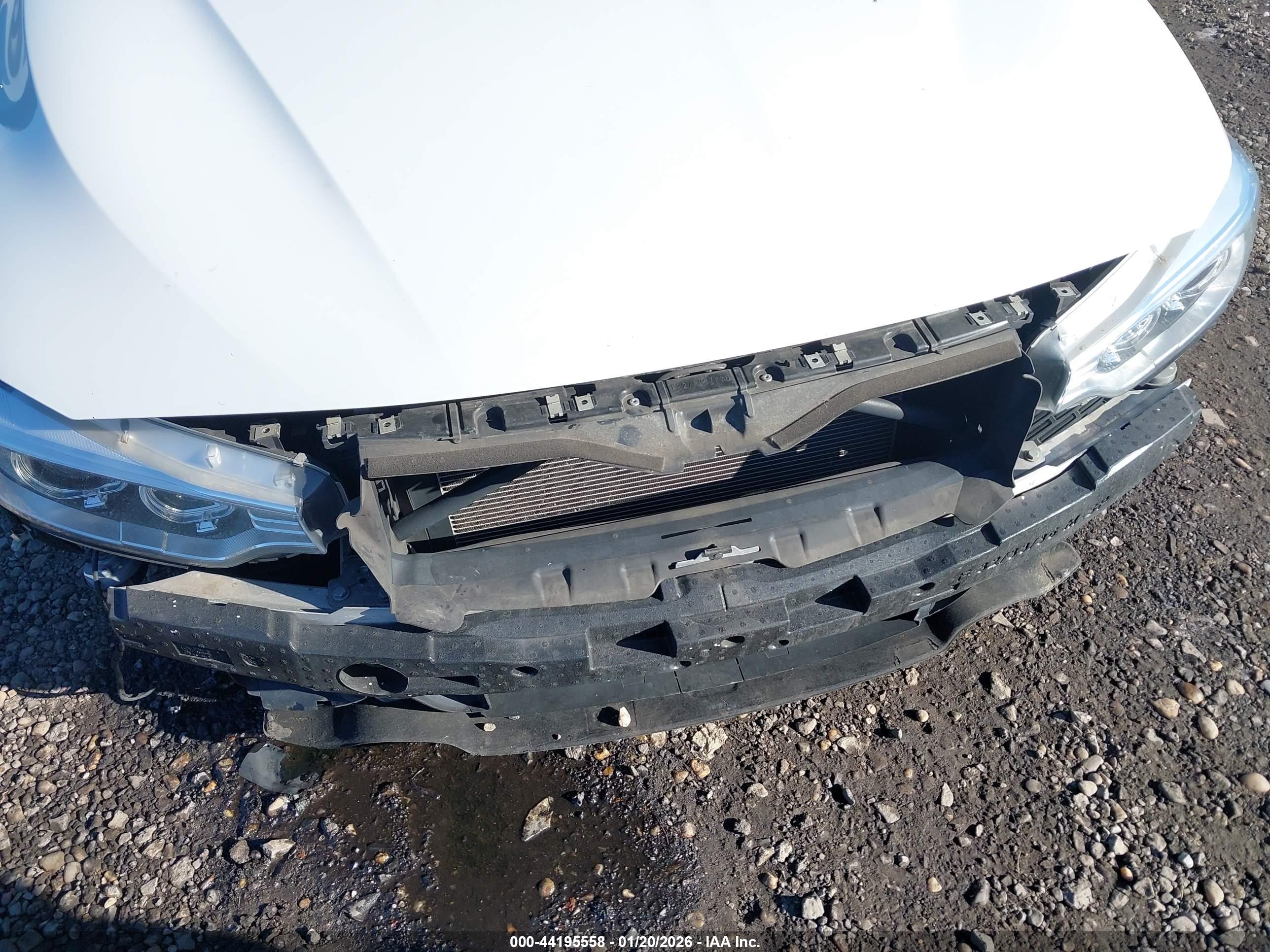 BMW 4 image 6