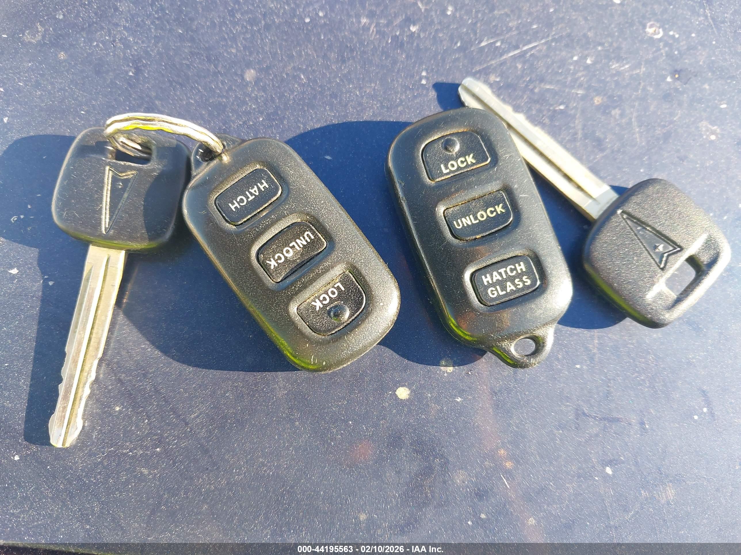 PONTIAC VIBE image 11
