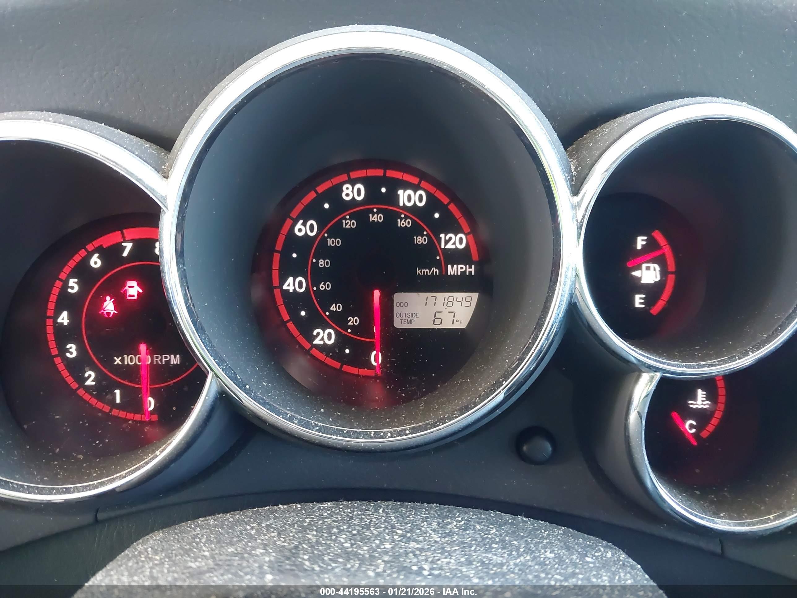 PONTIAC VIBE image 7