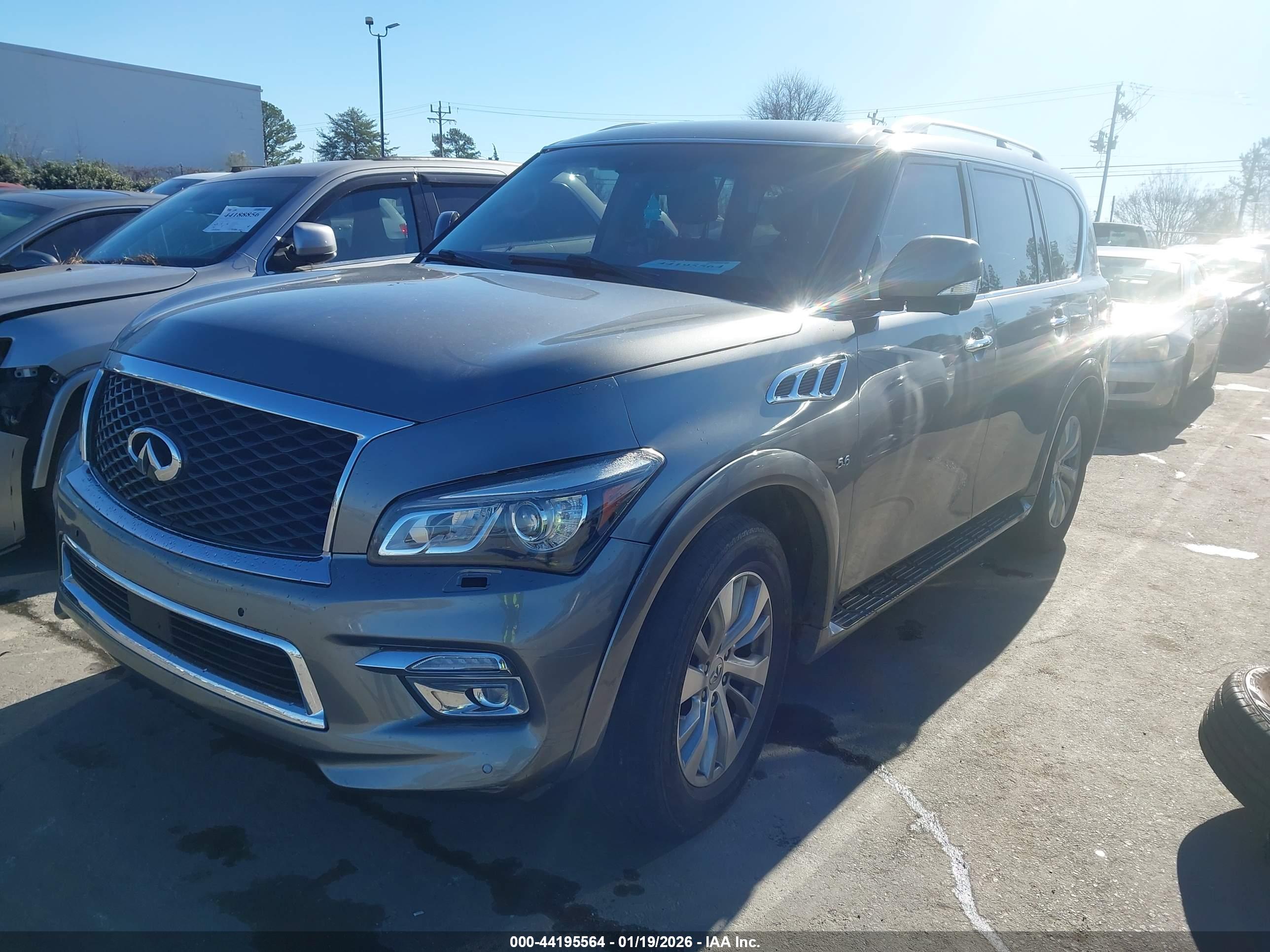 INFINITI QX80 image 2