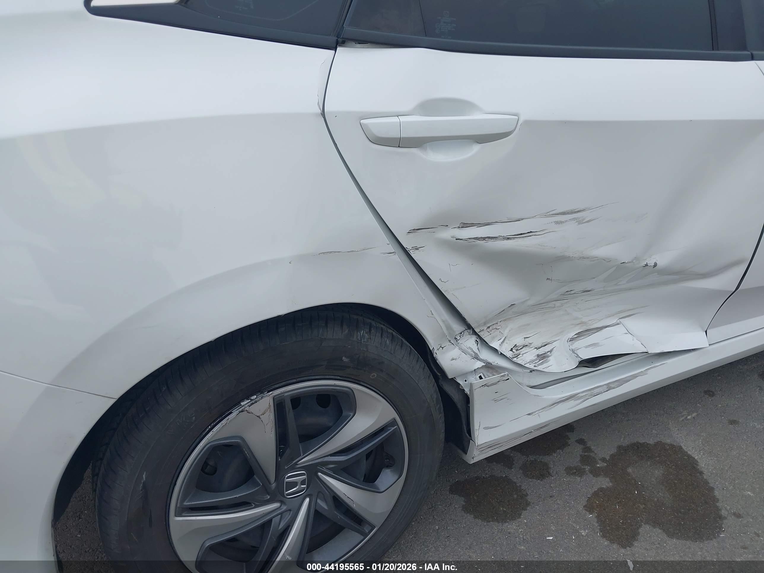 HONDA CIVIC image 6