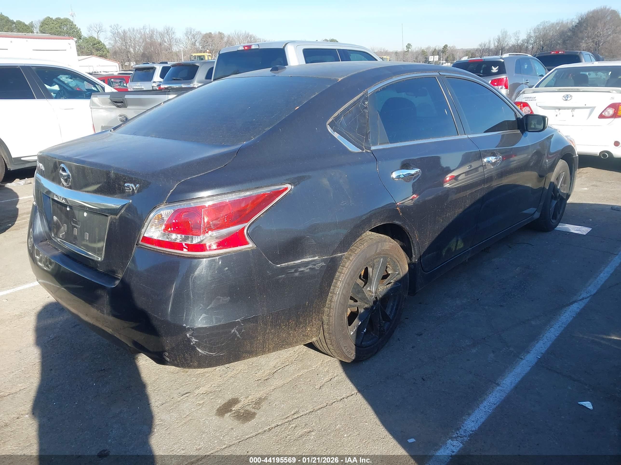 NISSAN ALTIMA image 4