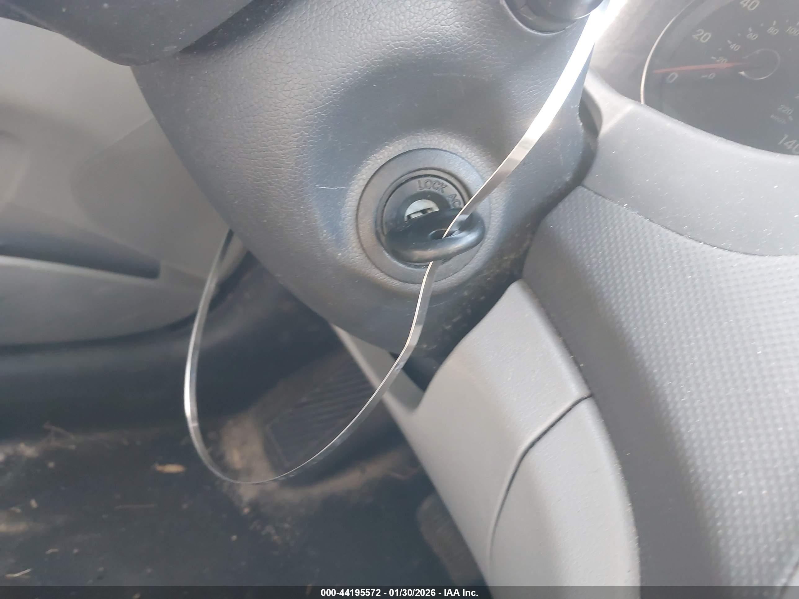 HYUNDAI ACCENT image 11