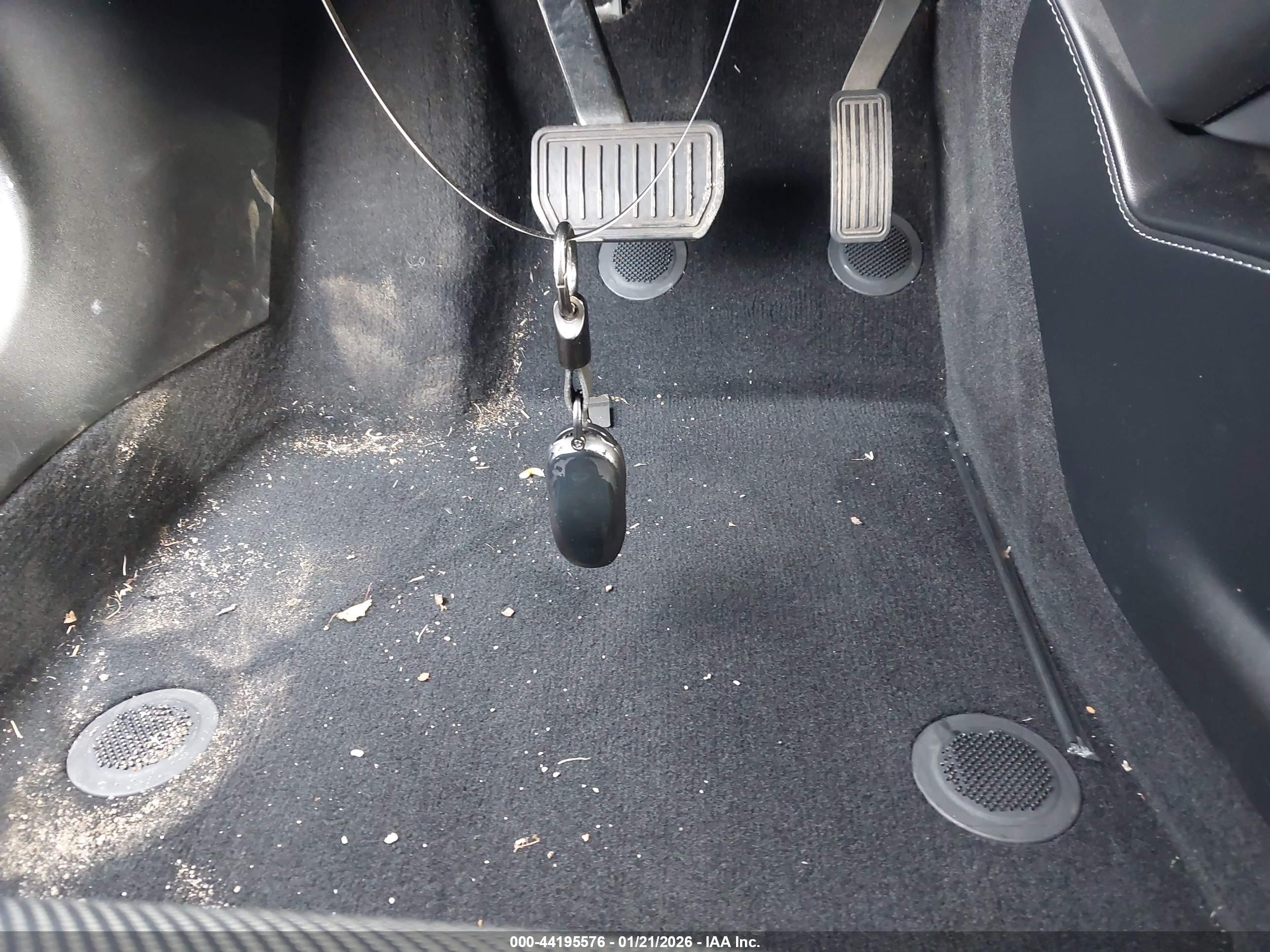 TESLA MODEL image 11