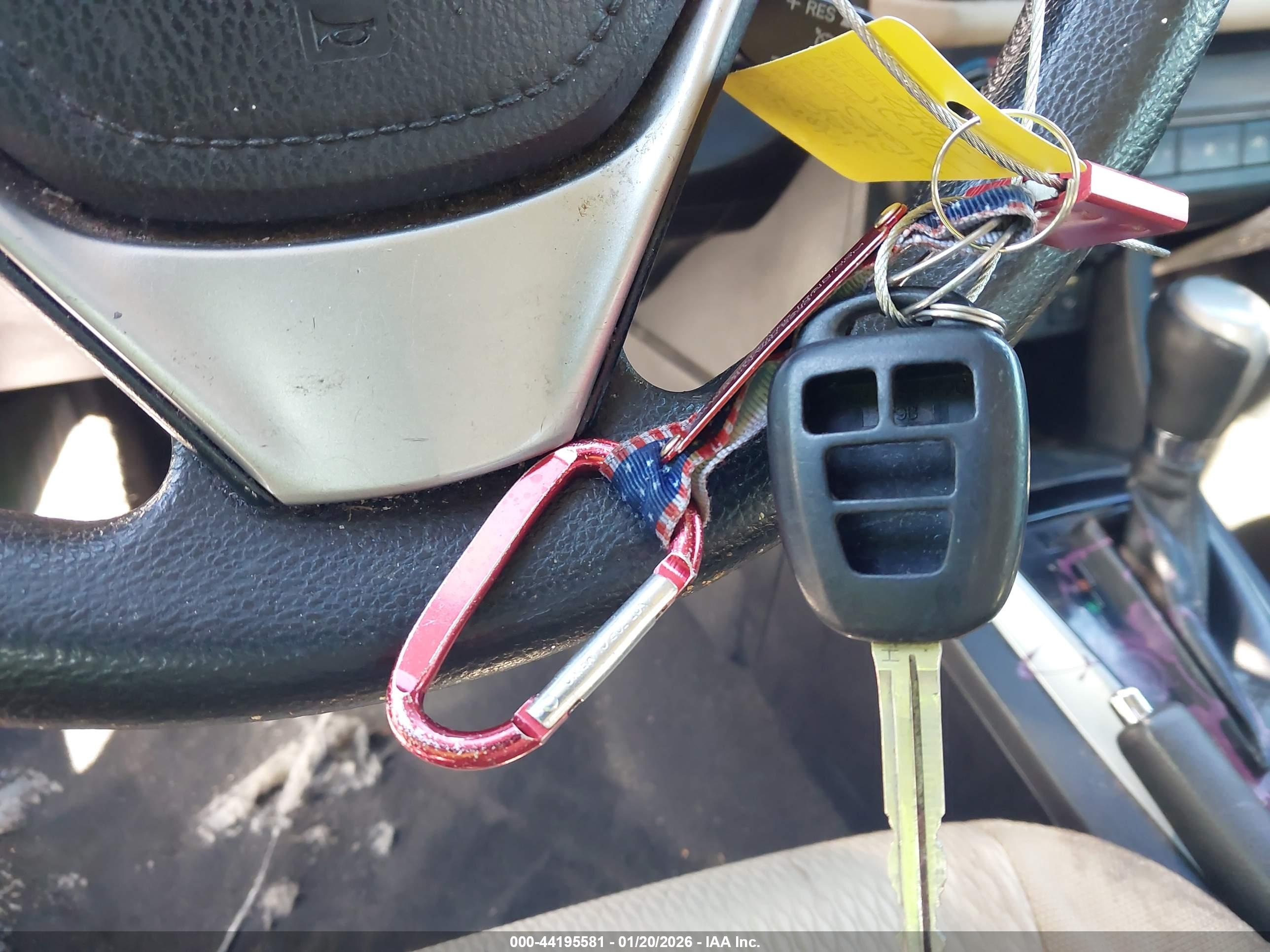 TOYOTA COROLLA image 11