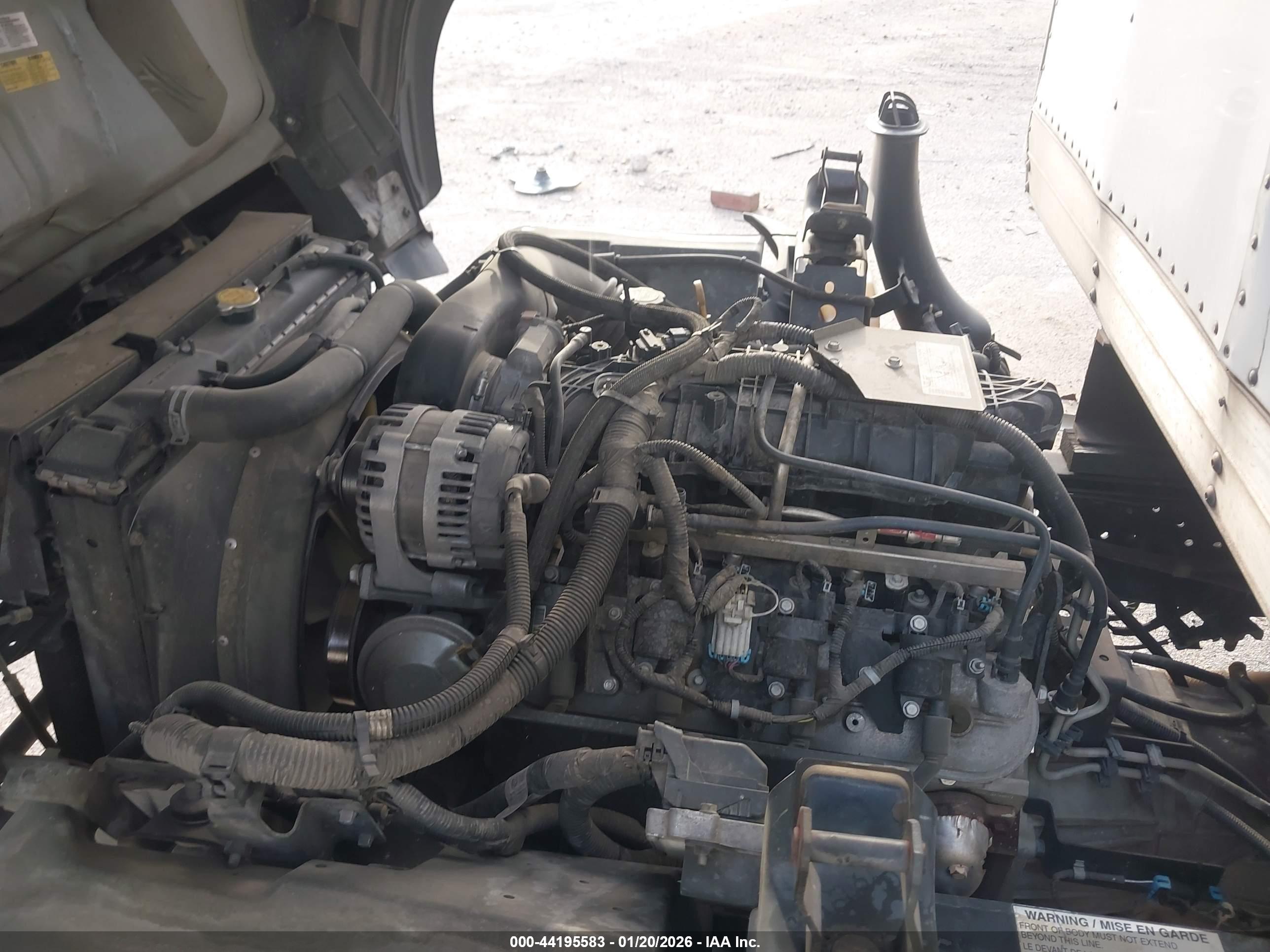 ISUZU NPR image 10