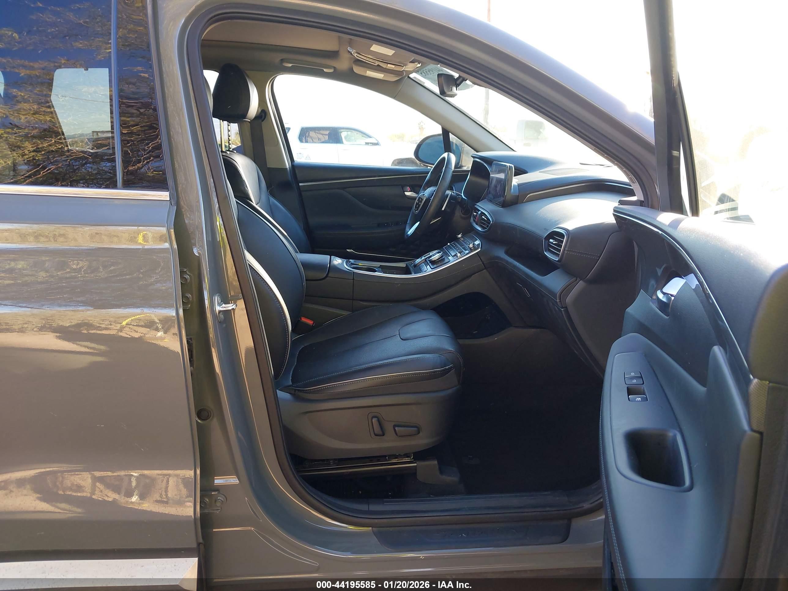 HYUNDAI SANTA image 5