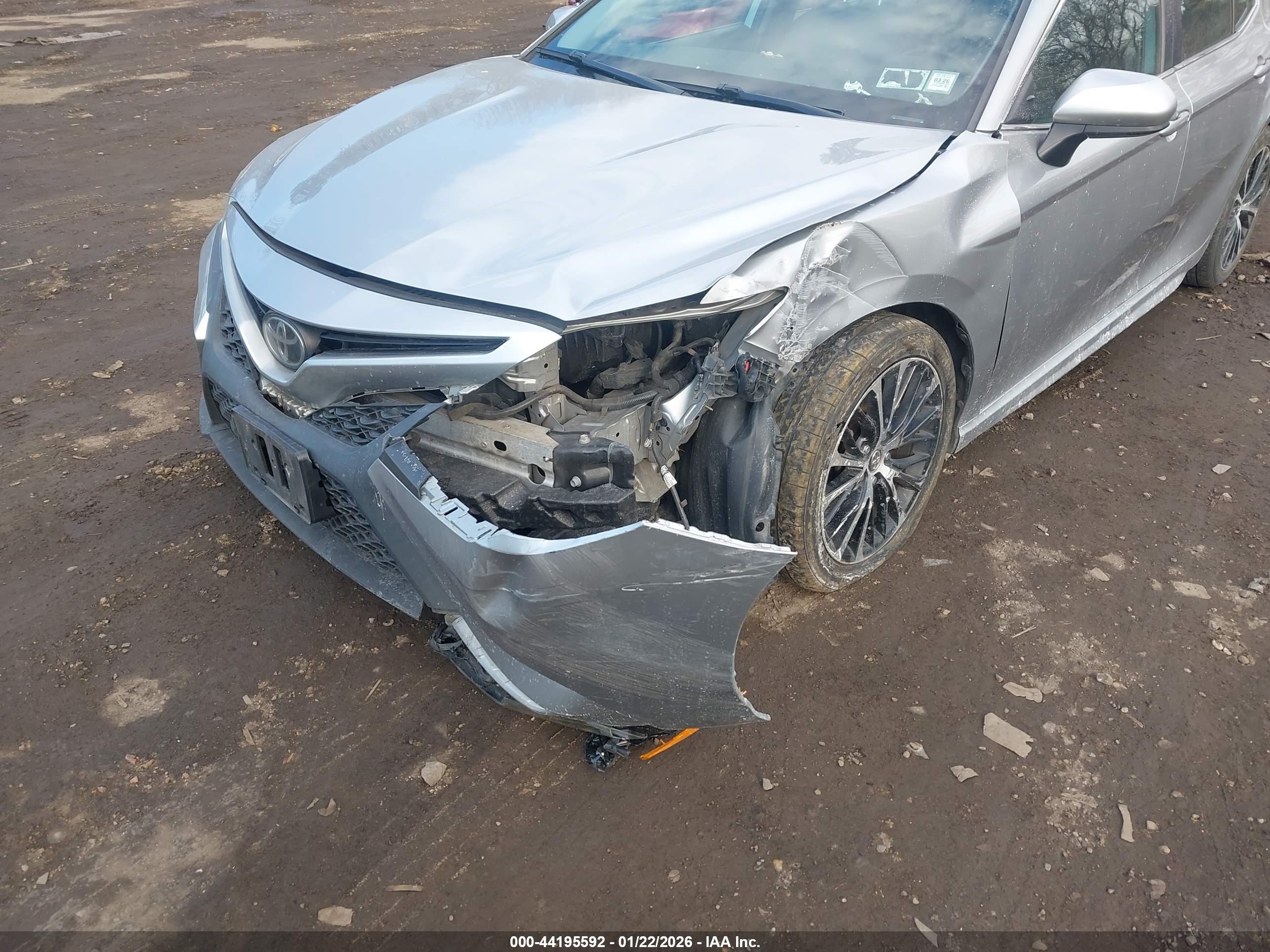 TOYOTA CAMRY image 6