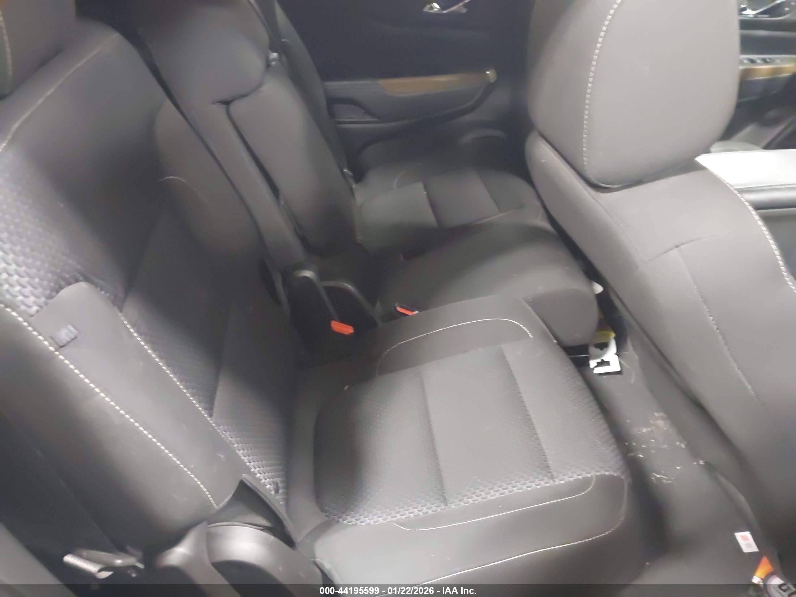 GMC ACADIA image 8