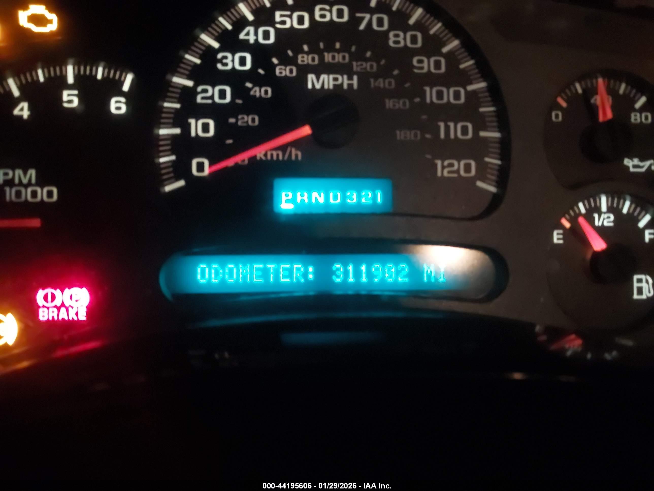 GMC SIERRA image 7