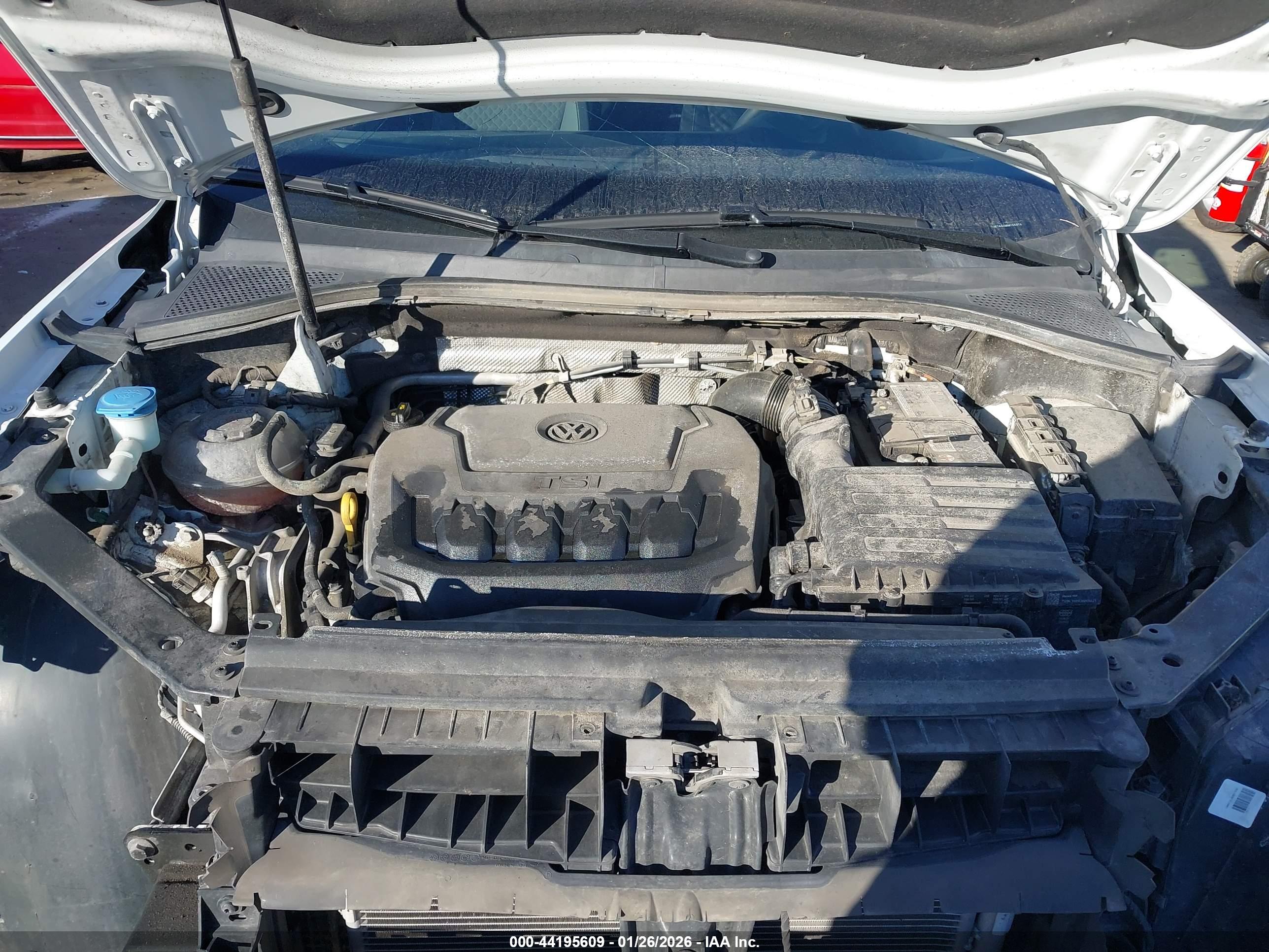 VOLKSWAGEN TIGUAN image 10