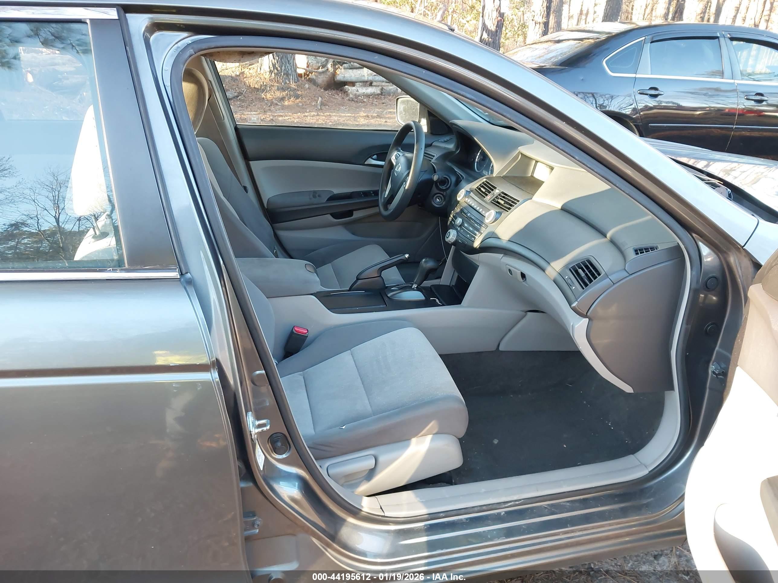 HONDA ACCORD image 5