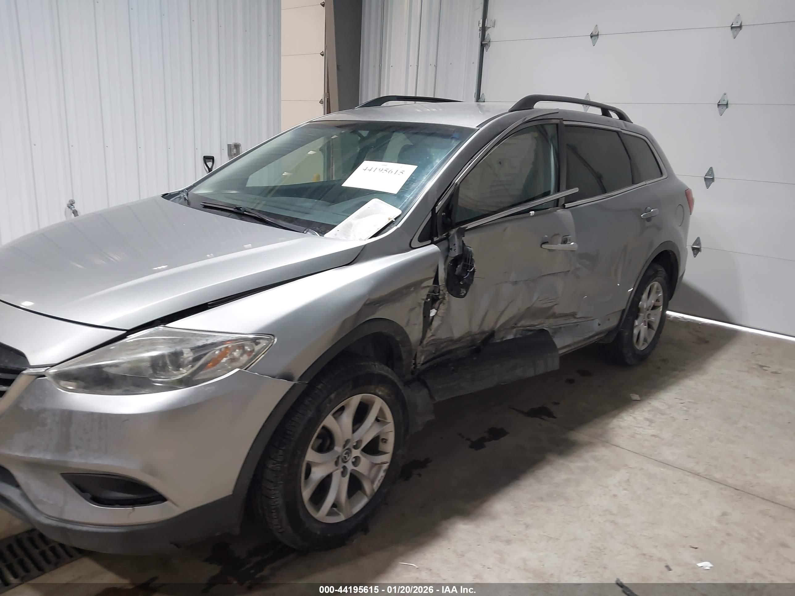 MAZDA CX-9 image 6