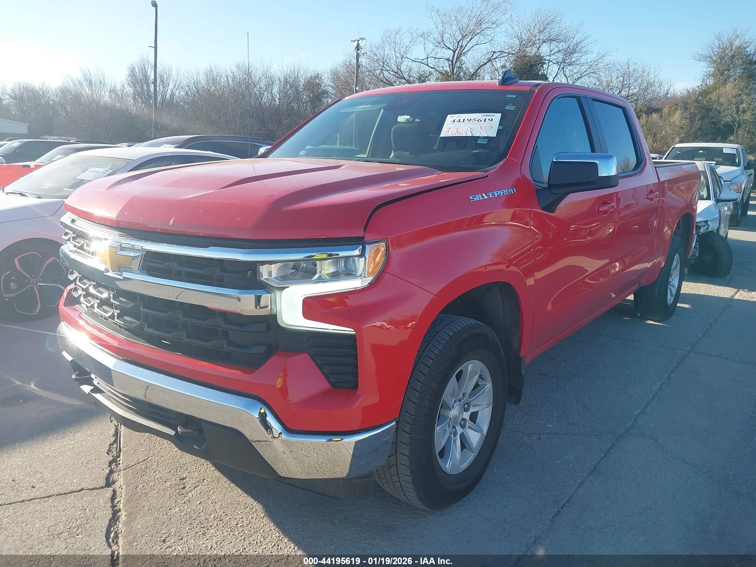 CHEVROLET SILVERADO image 2