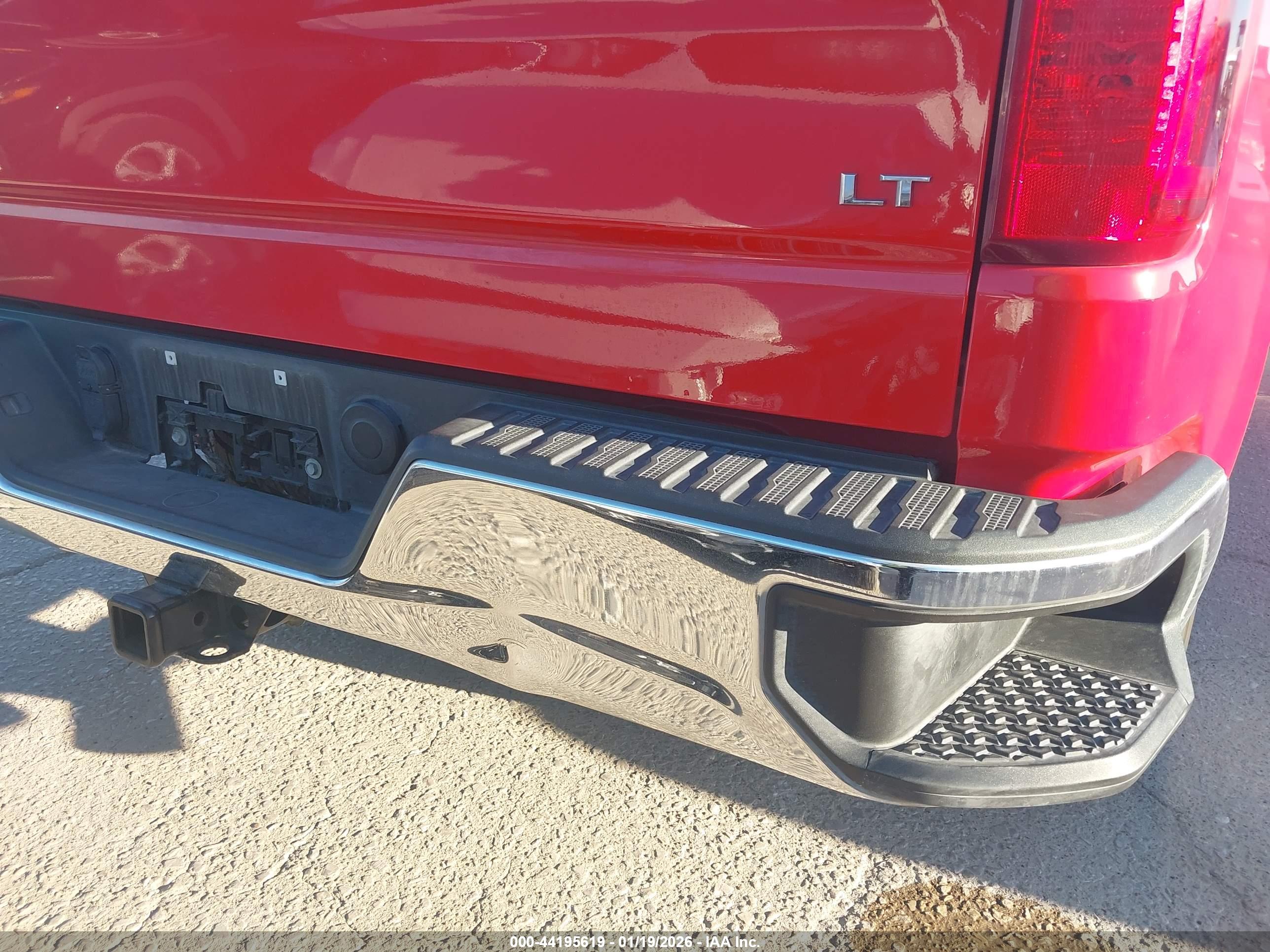 CHEVROLET SILVERADO image 6