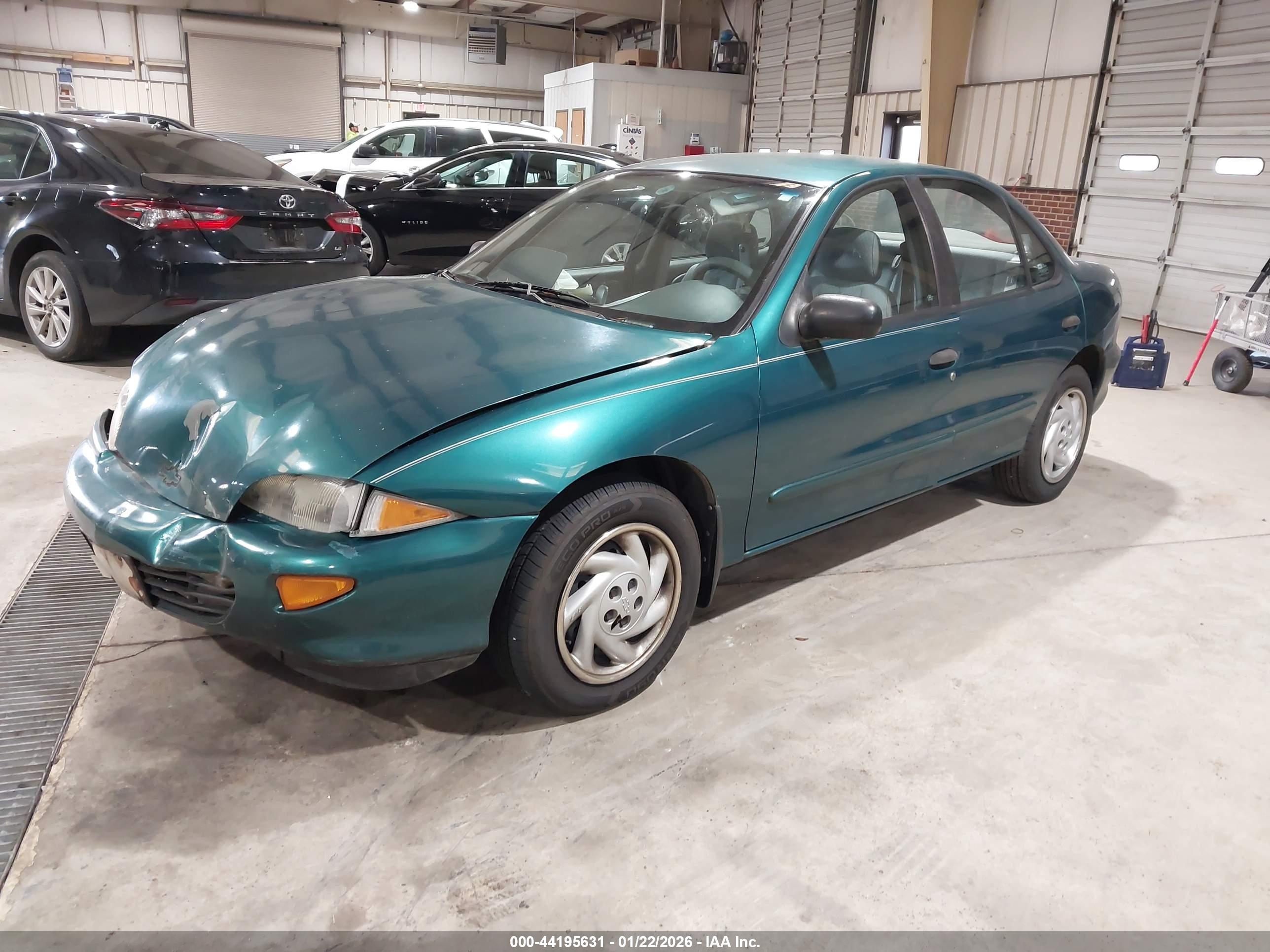 CHEVROLET CAVALIER image 2