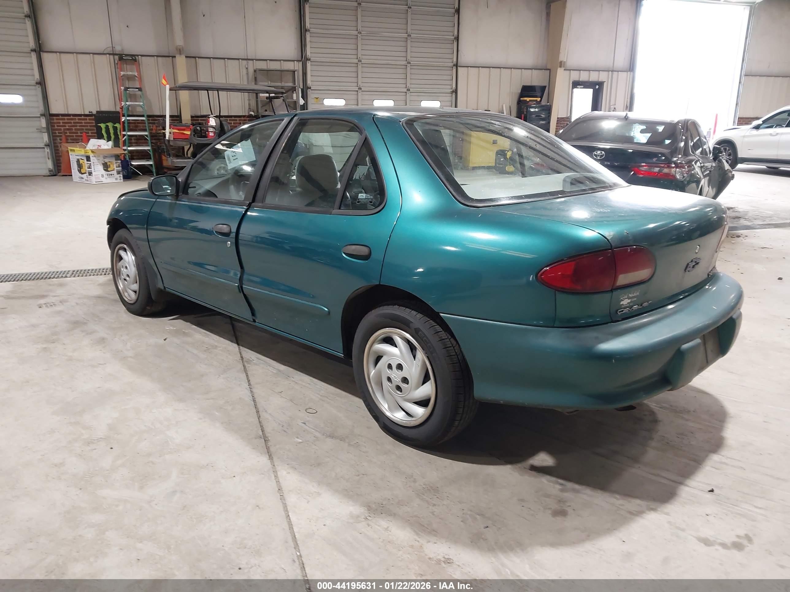 CHEVROLET CAVALIER image 3