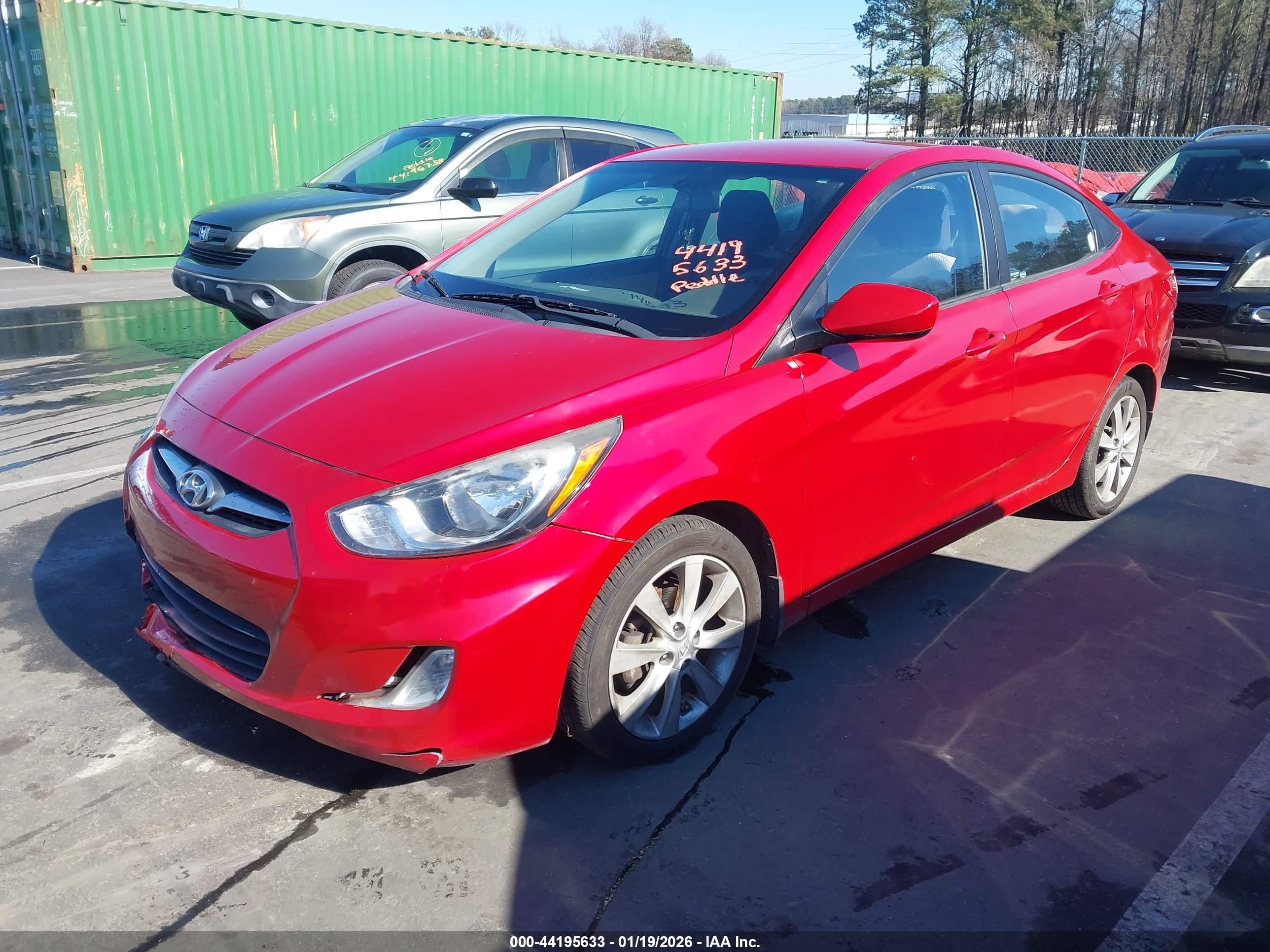 HYUNDAI ACCENT image 2