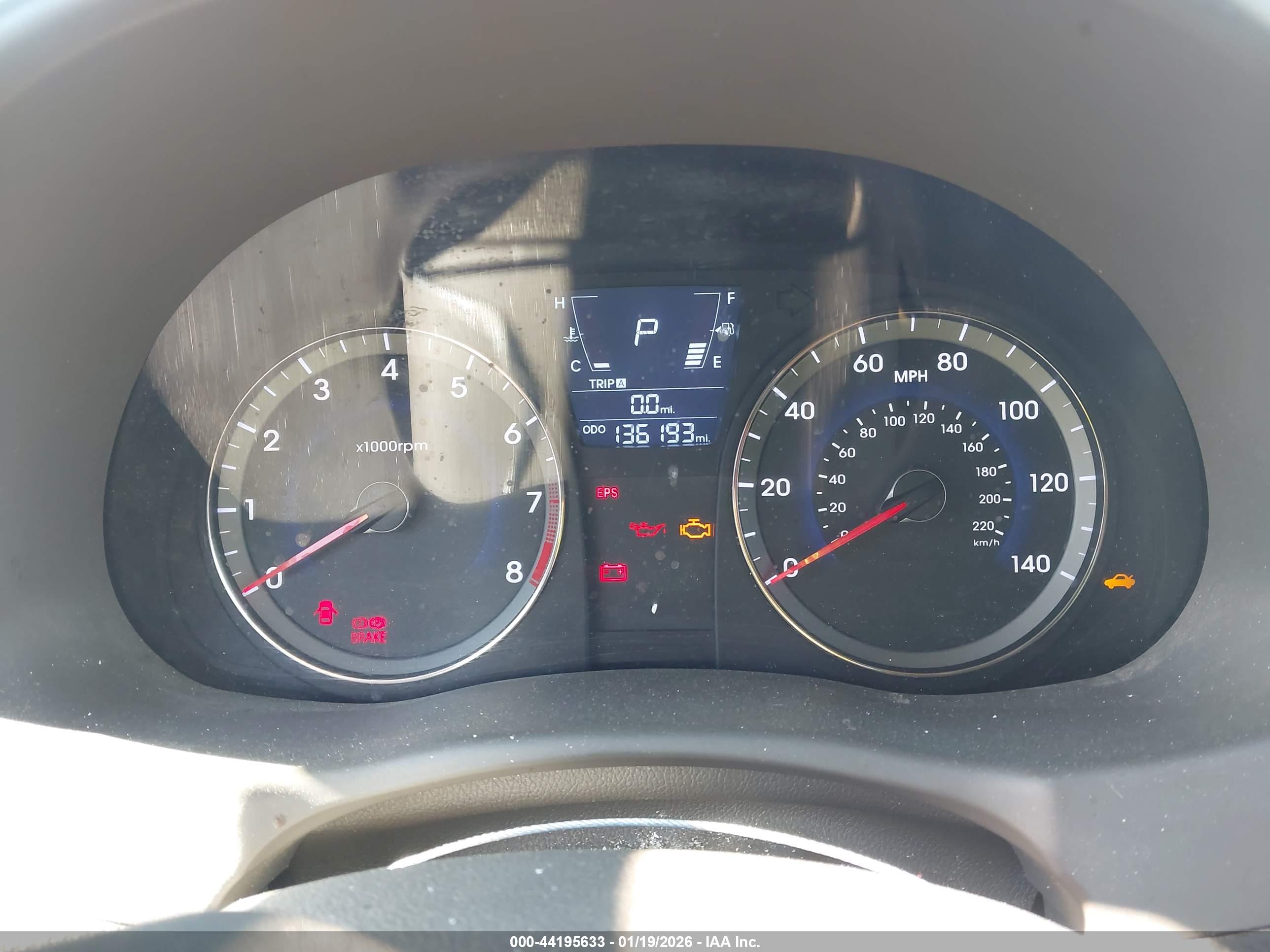 HYUNDAI ACCENT image 7