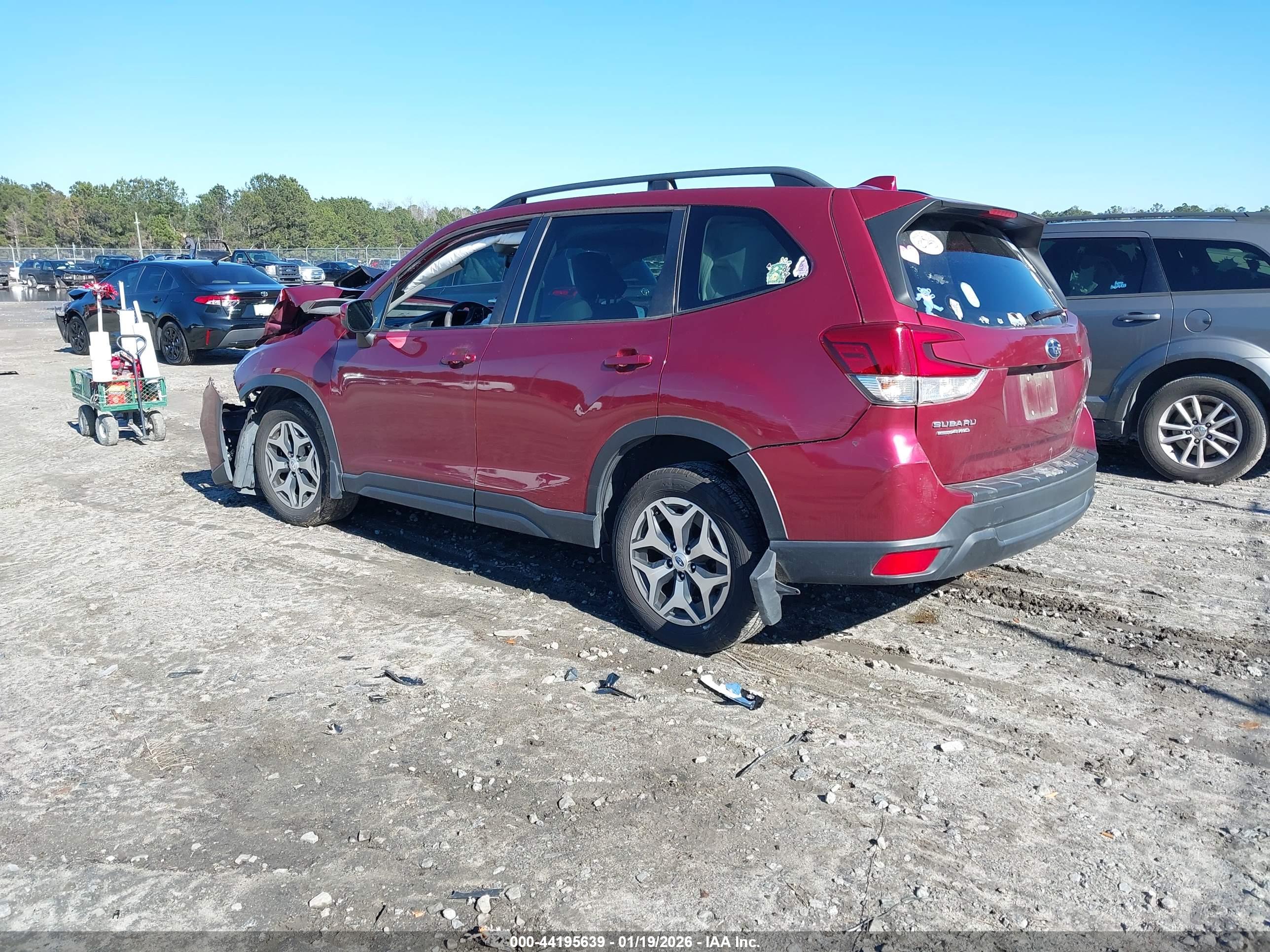 SUBARU FORESTER image 3