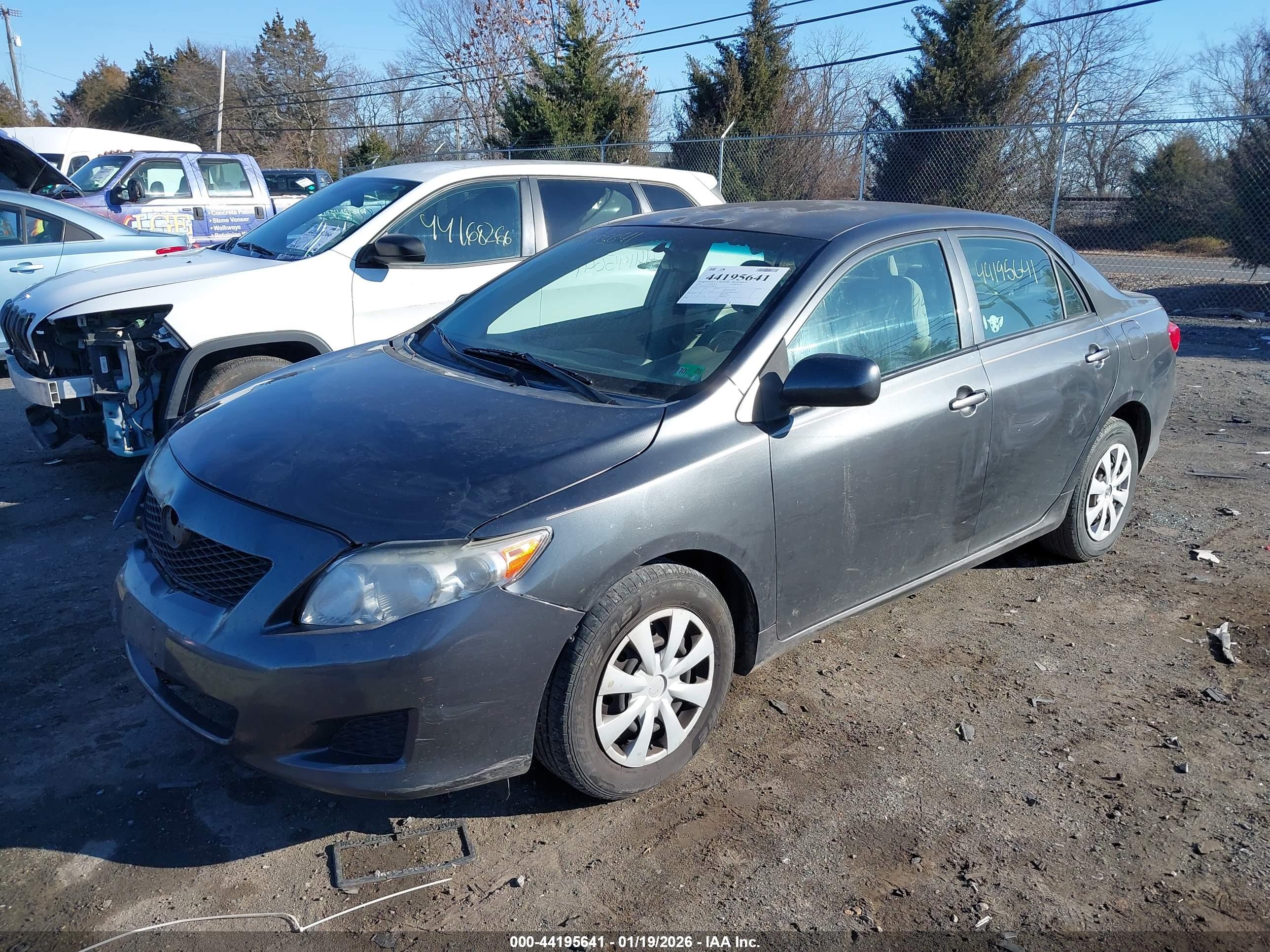 TOYOTA COROLLA image 2