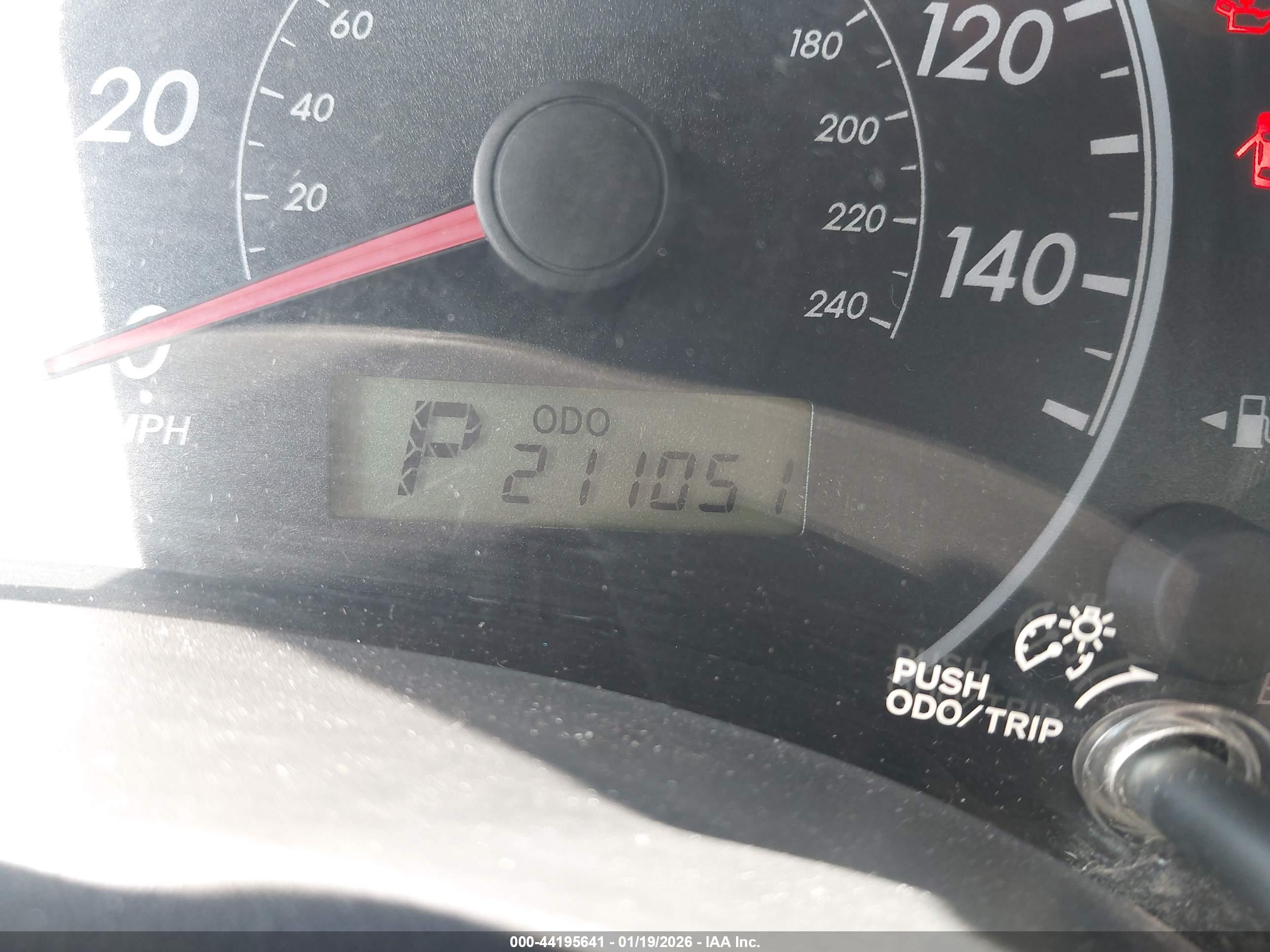 TOYOTA COROLLA image 7