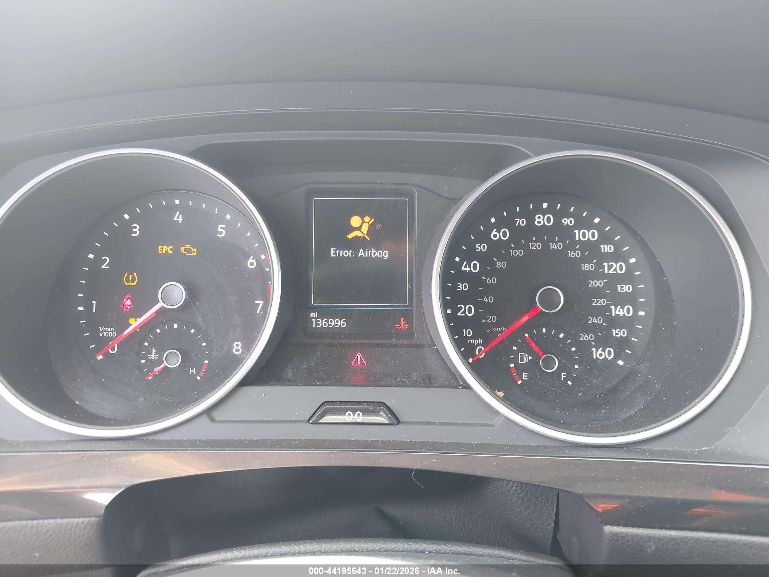 VOLKSWAGEN TIGUAN image 7