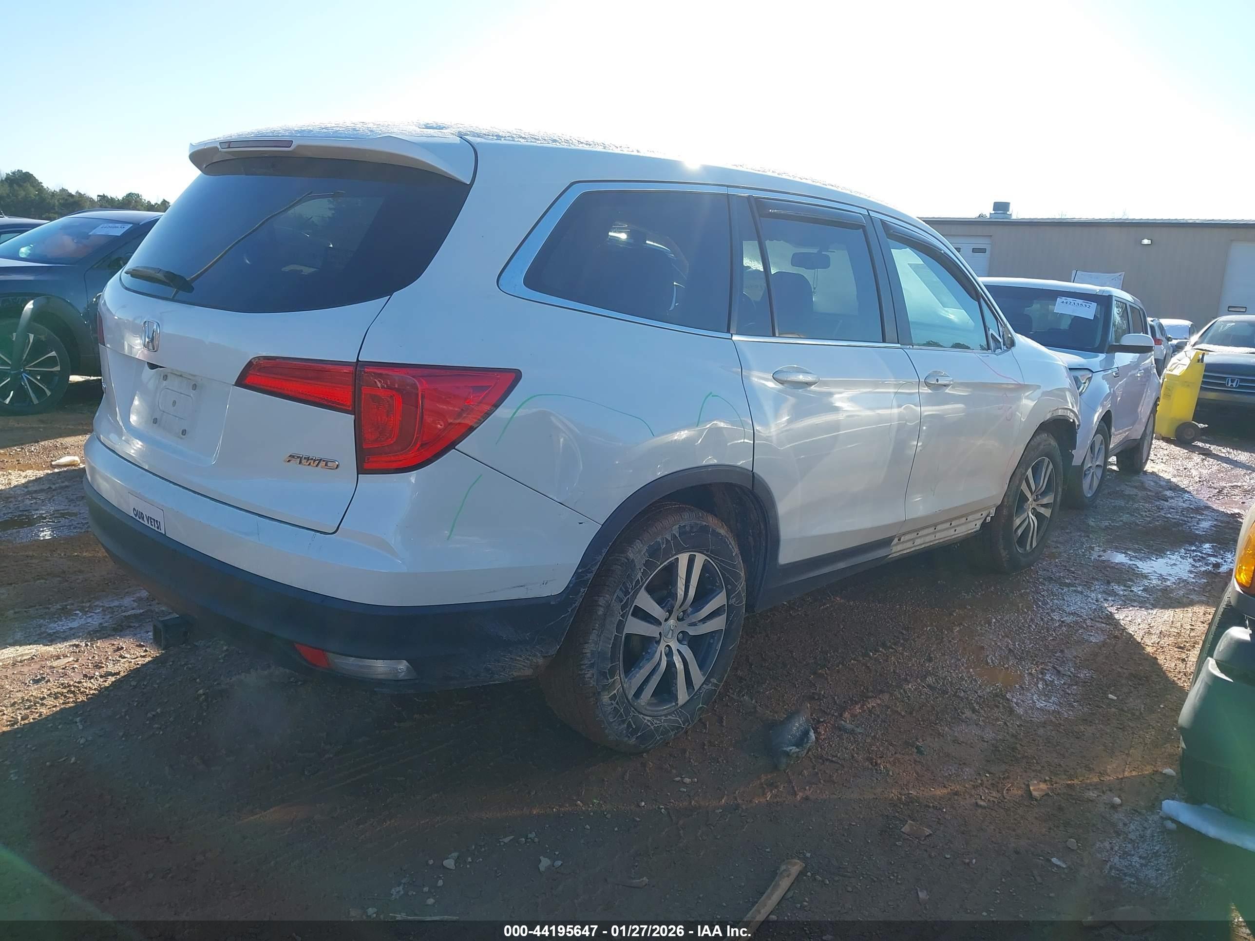 HONDA PILOT image 4