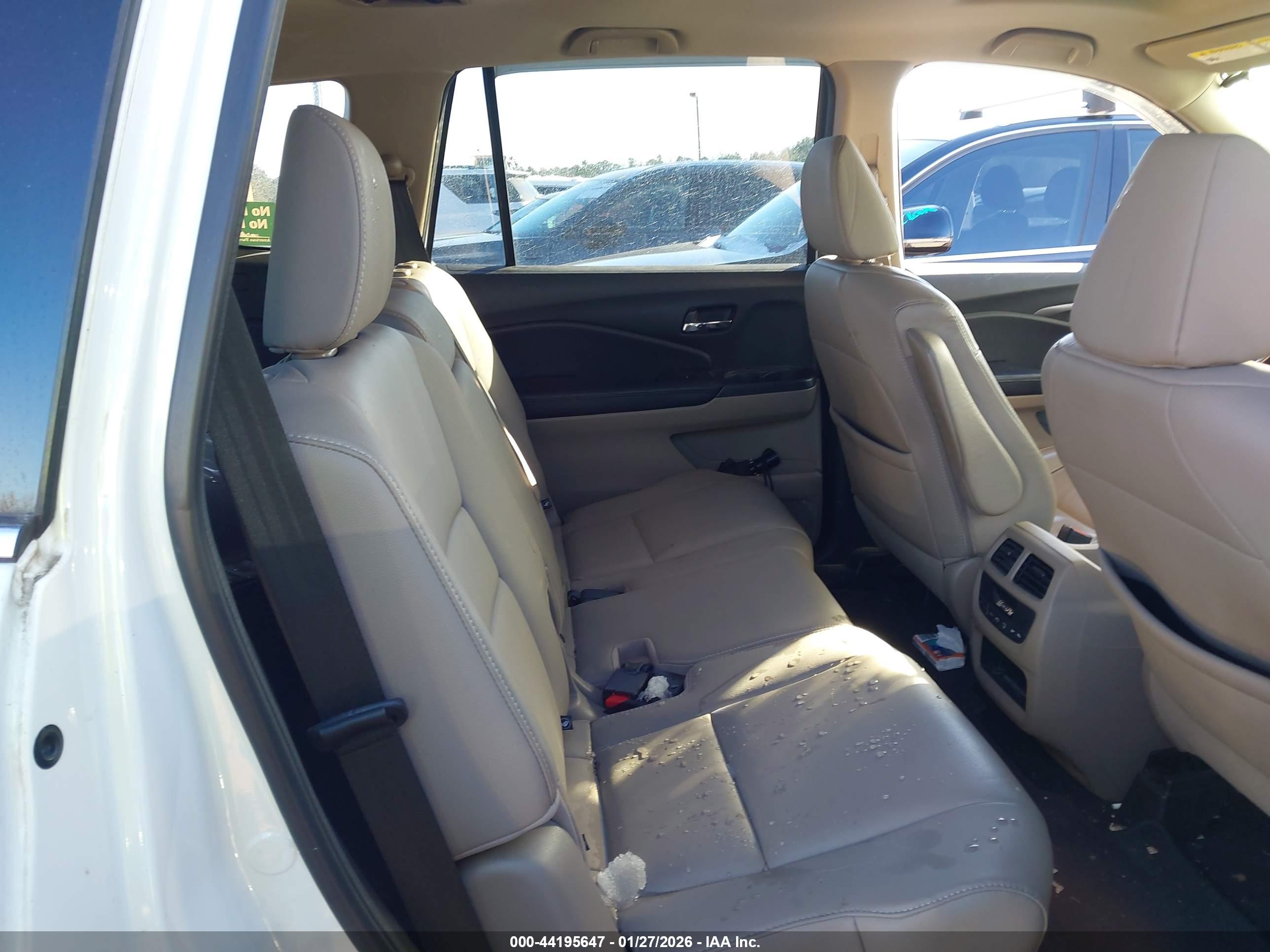 HONDA PILOT image 8