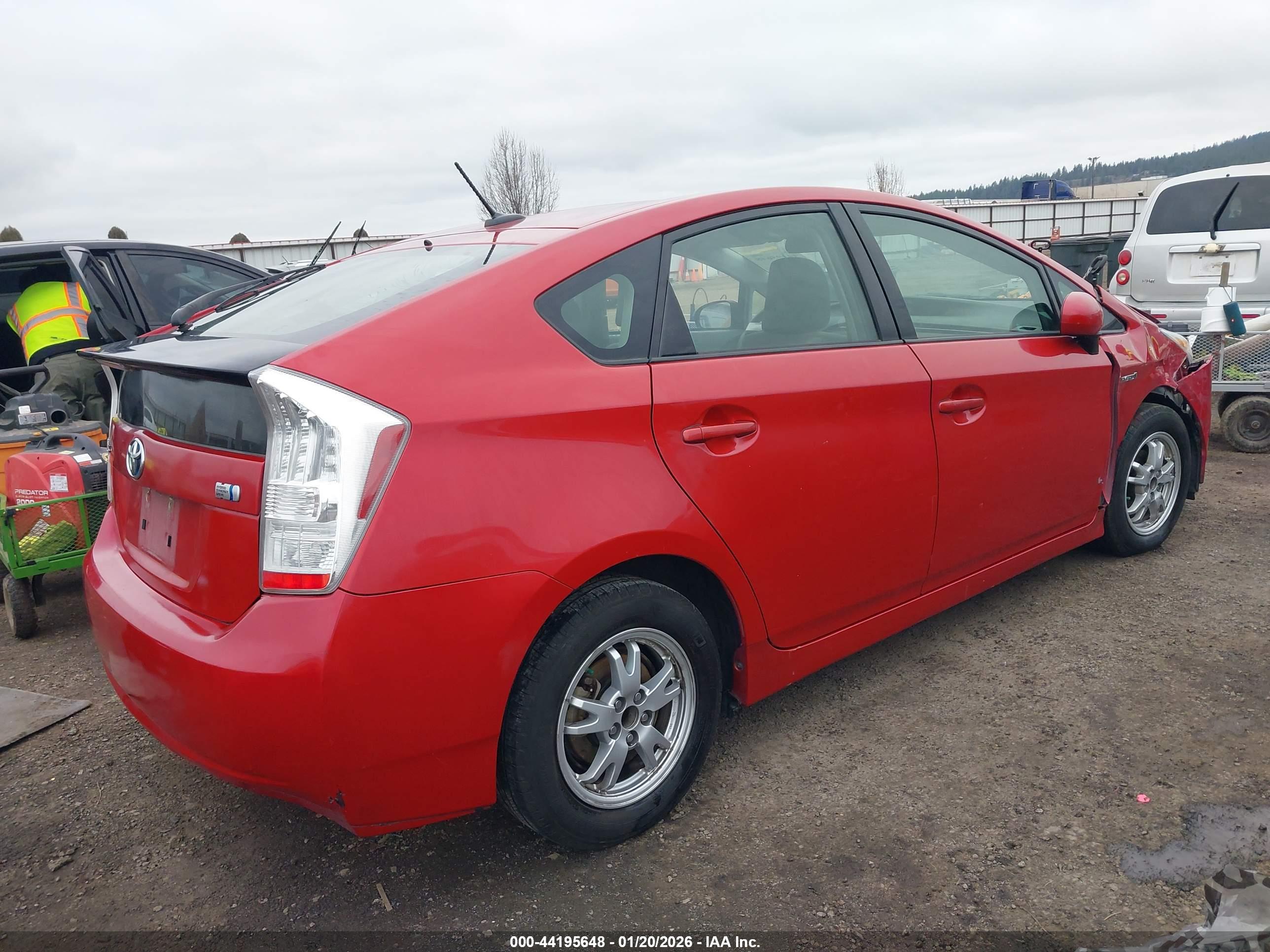 TOYOTA PRIUS image 4