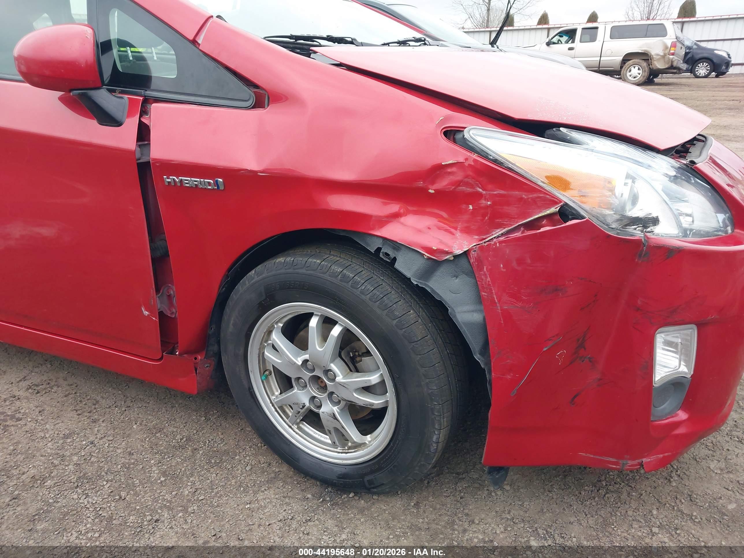 TOYOTA PRIUS image 6