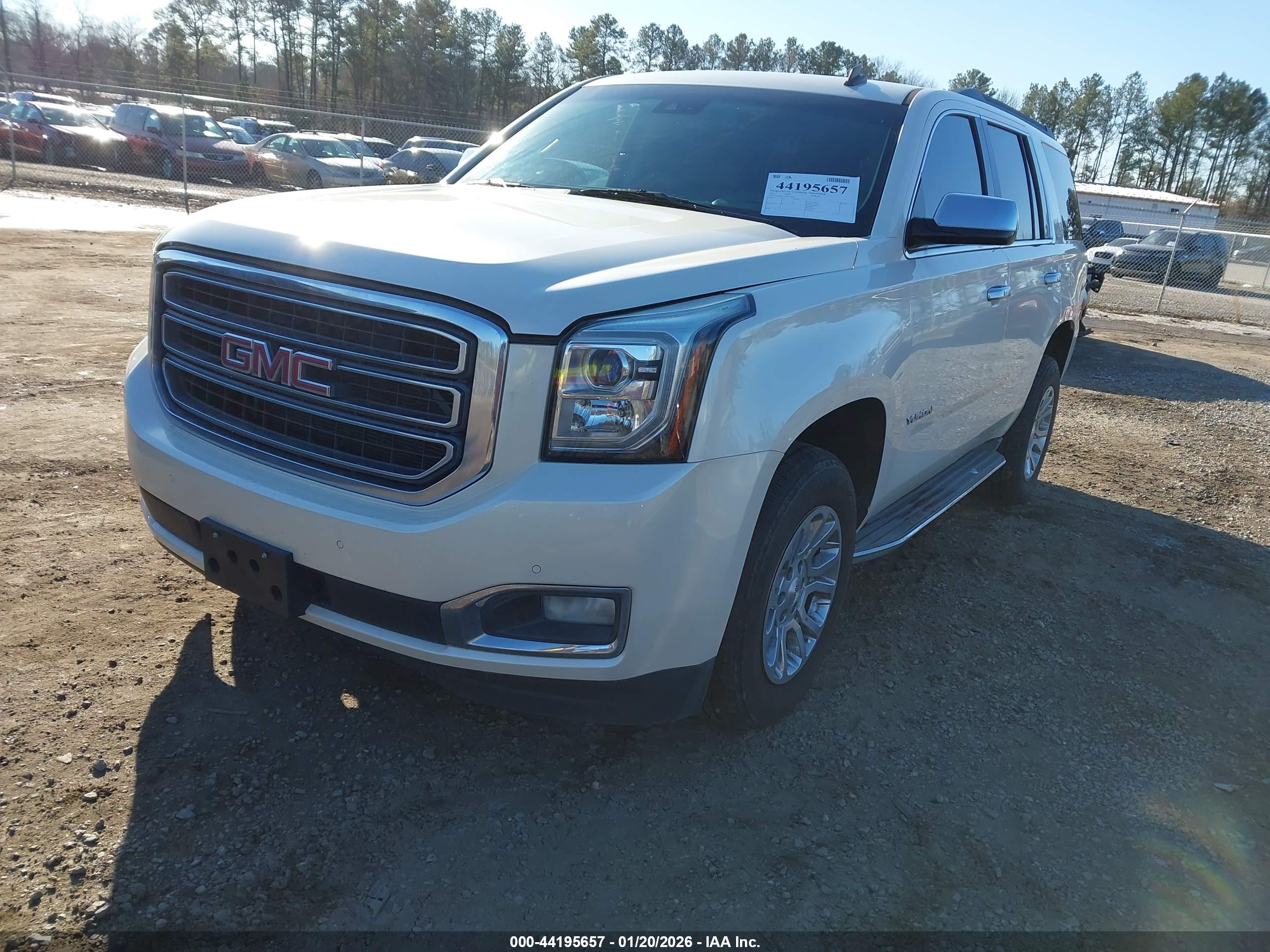 GMC YUKON image 2