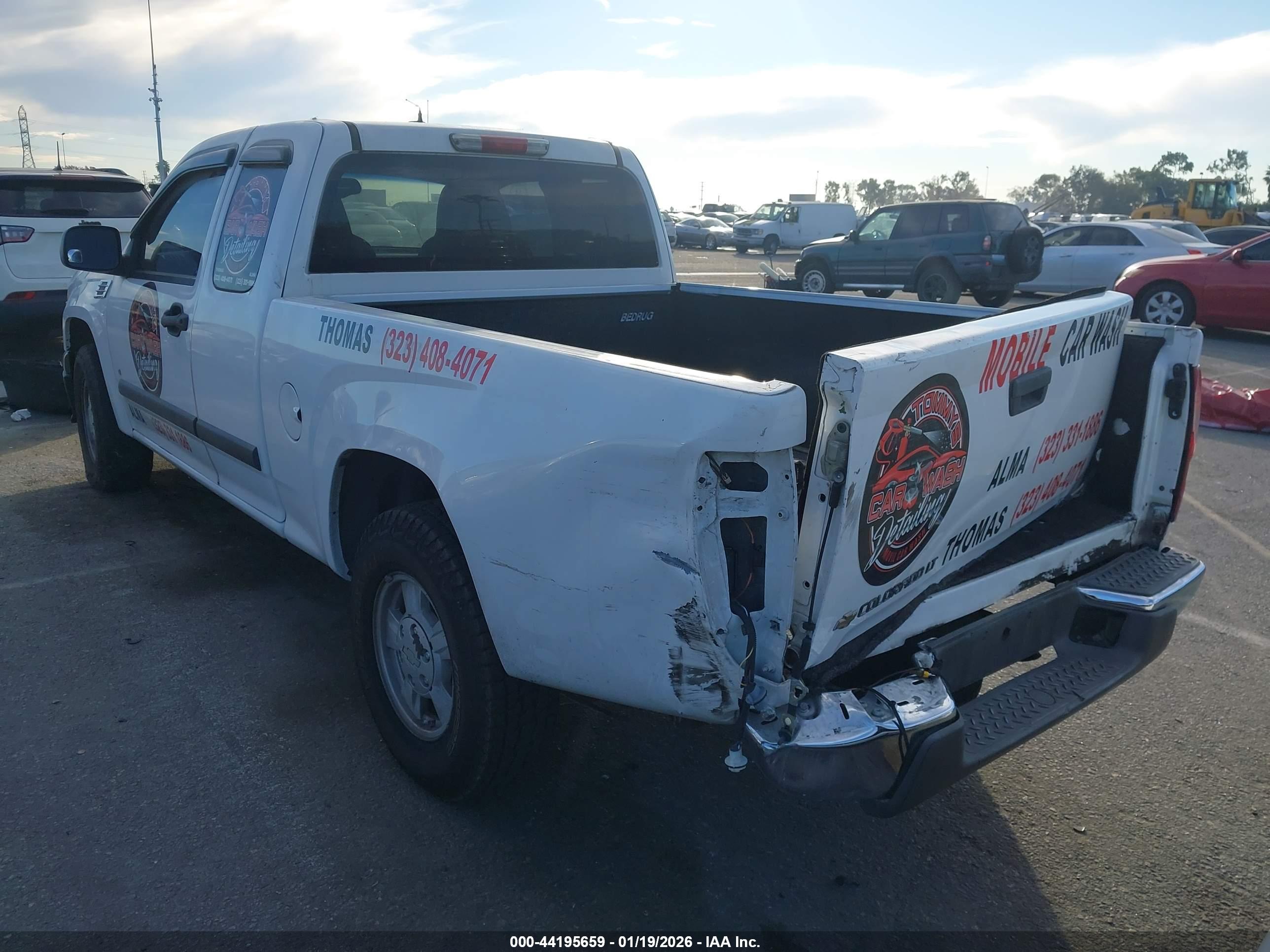 CHEVROLET COLORADO image 3