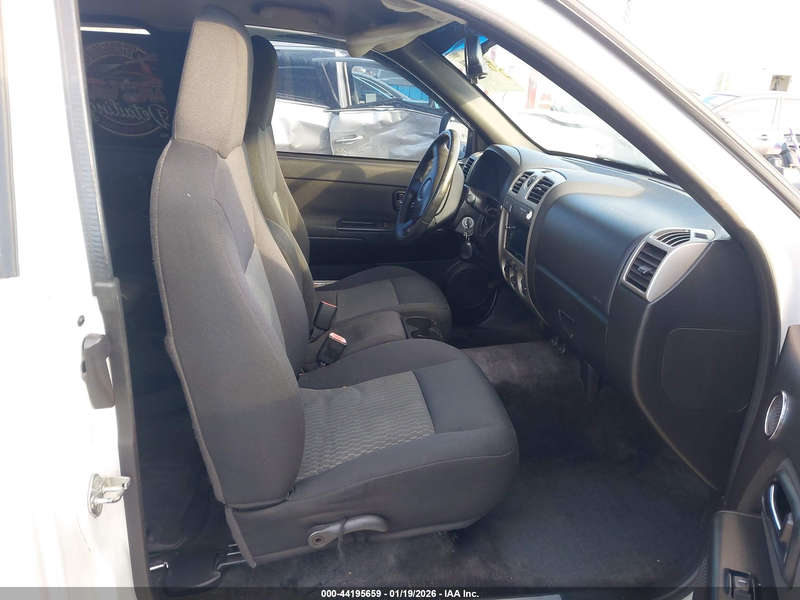 CHEVROLET COLORADO image 5