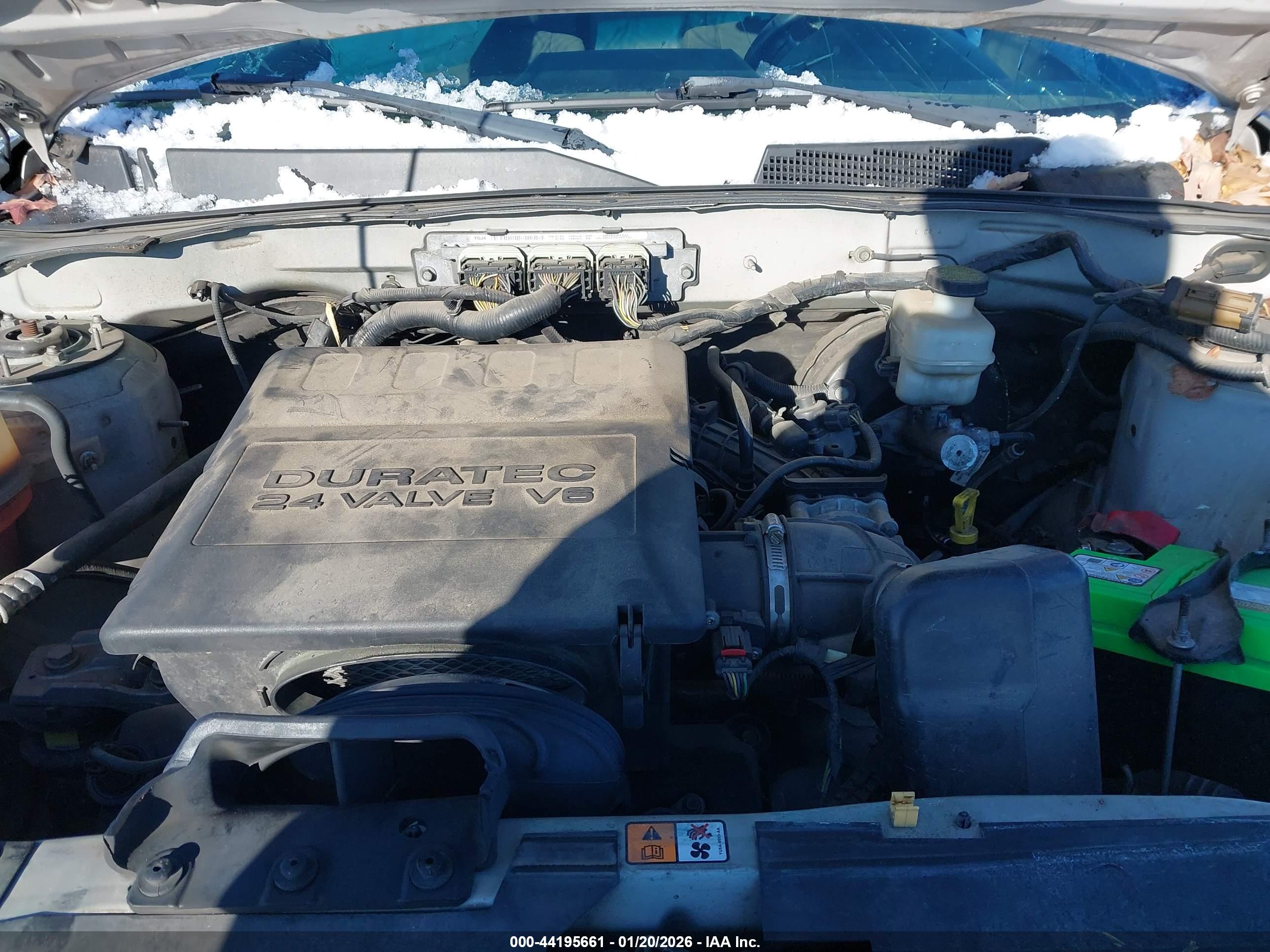 FORD ESCAPE image 10