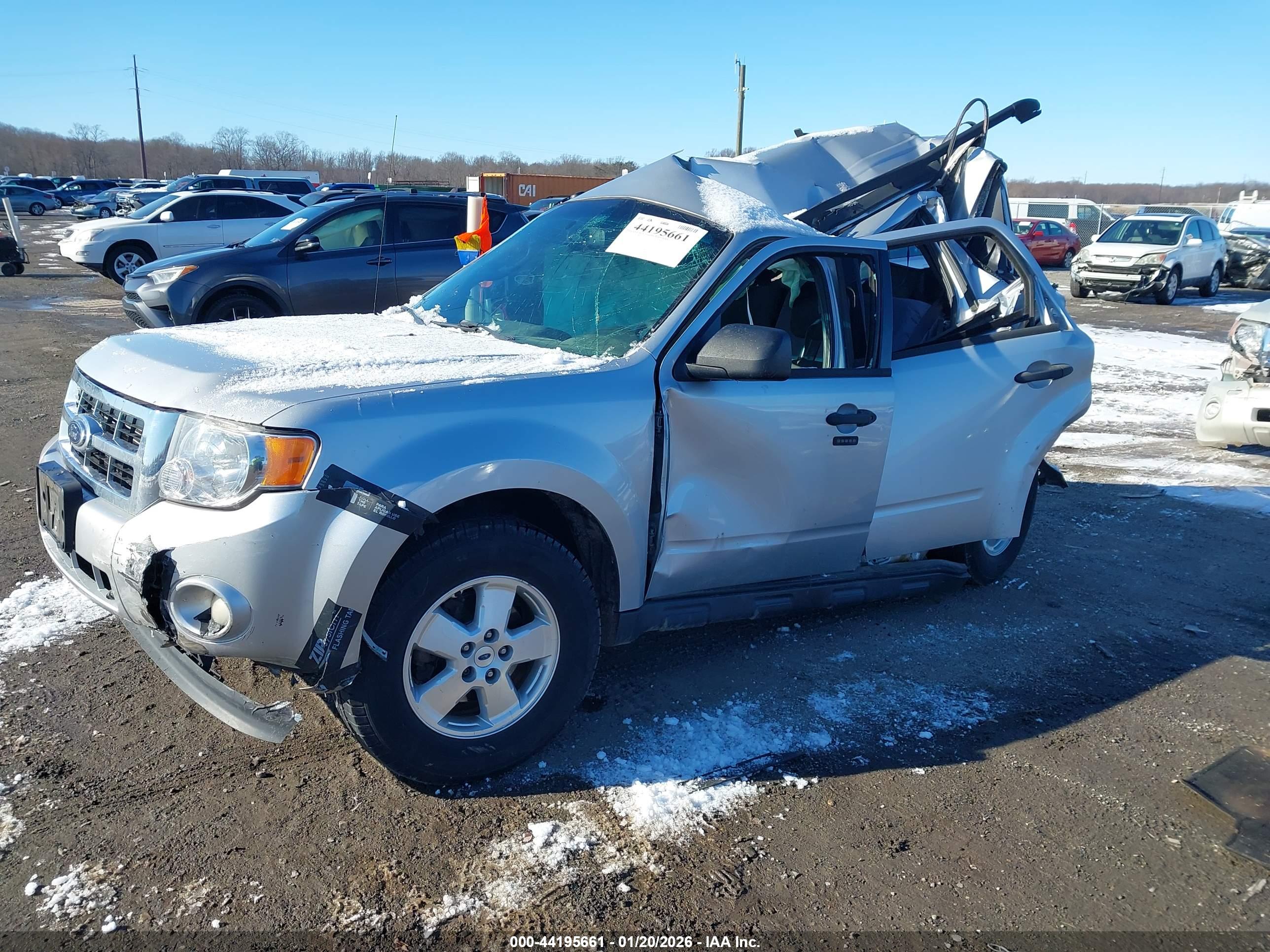 FORD ESCAPE image 2
