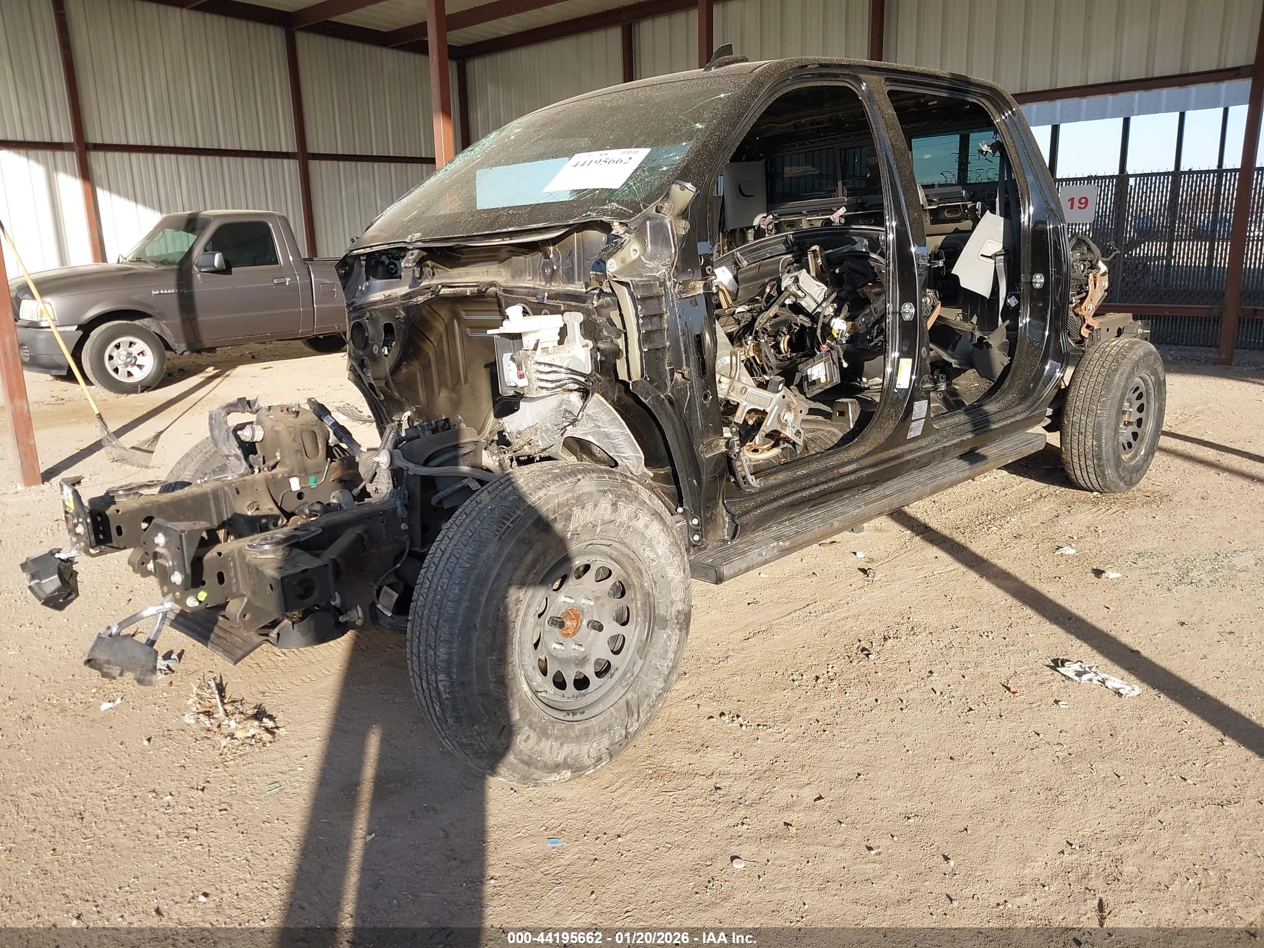 GMC SIERRA image 2