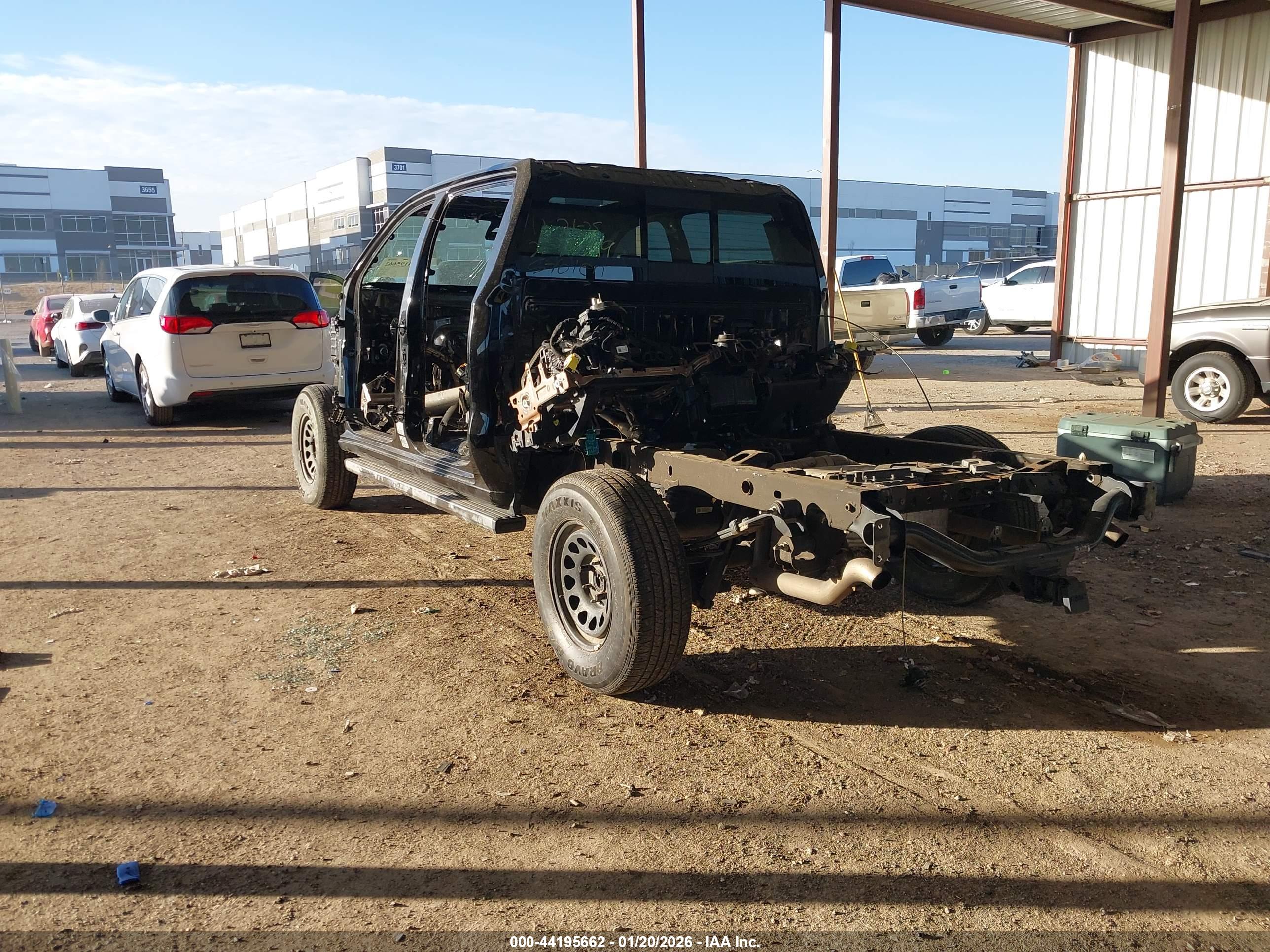 GMC SIERRA image 3