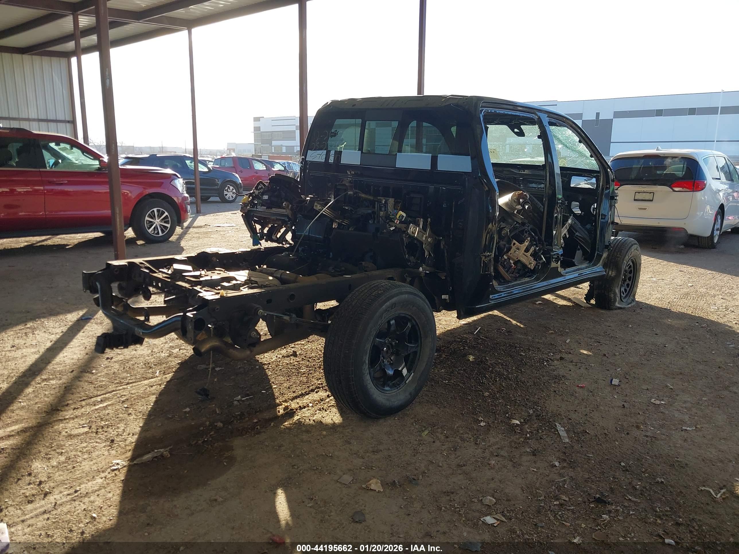 GMC SIERRA image 4