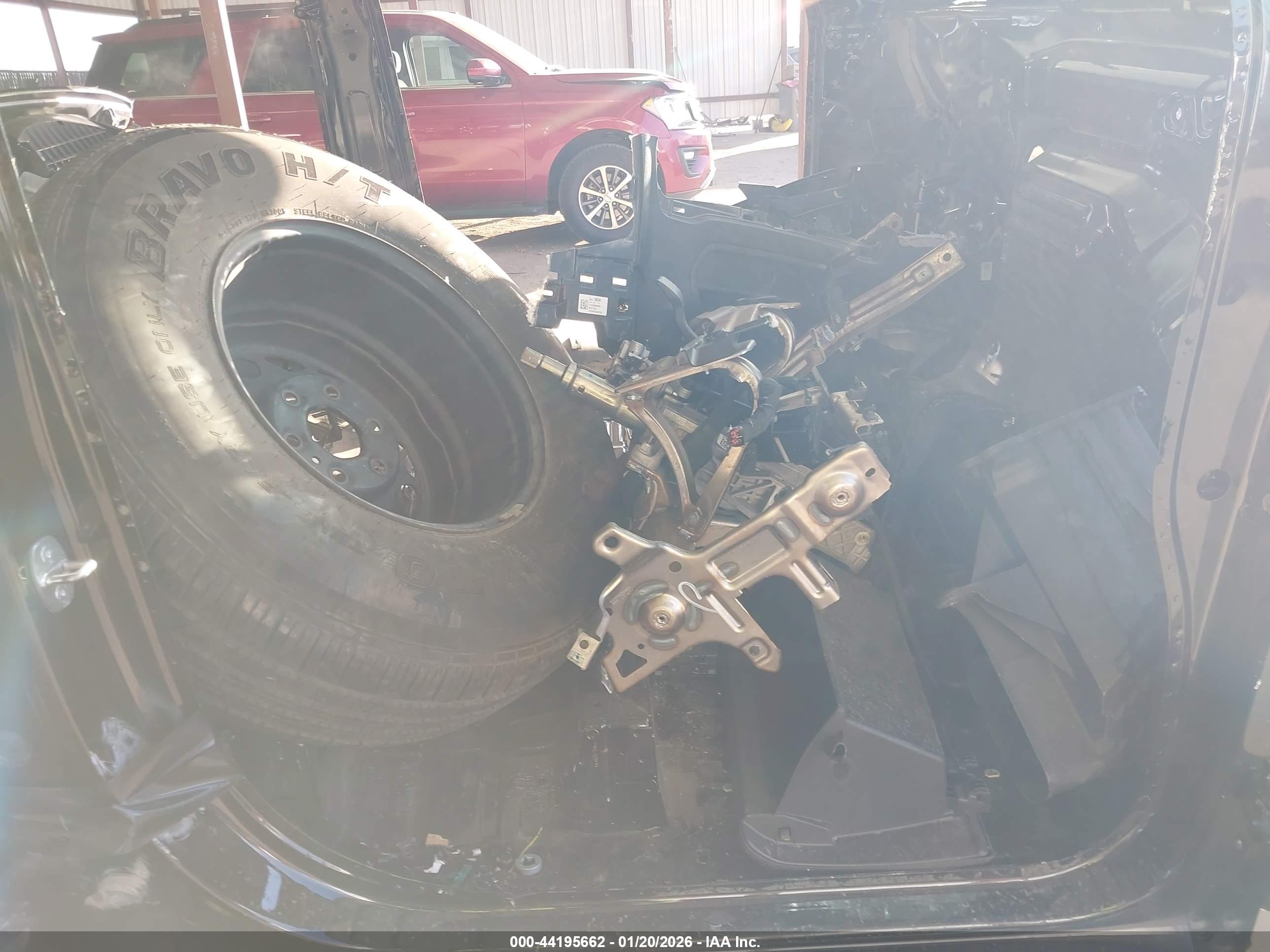 GMC SIERRA image 5