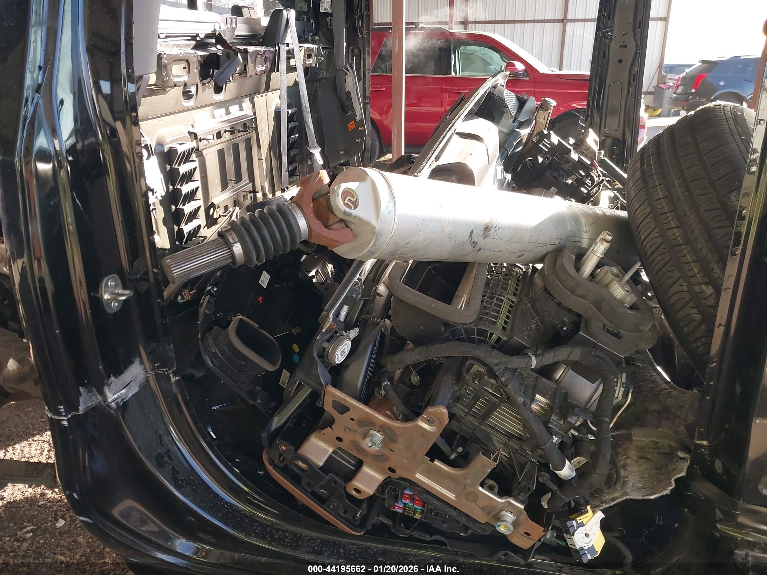 GMC SIERRA image 8