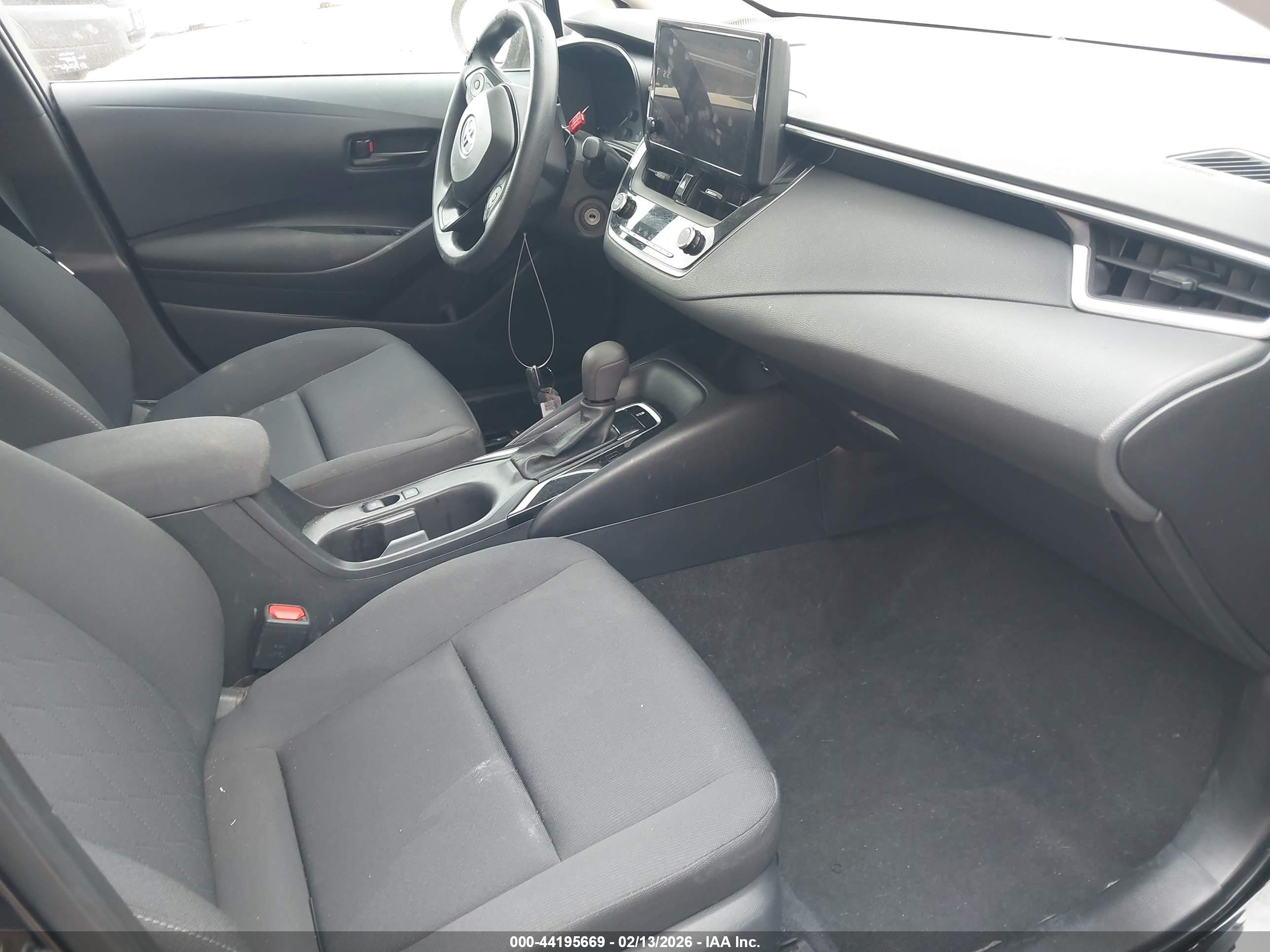 TOYOTA COROLLA image 5