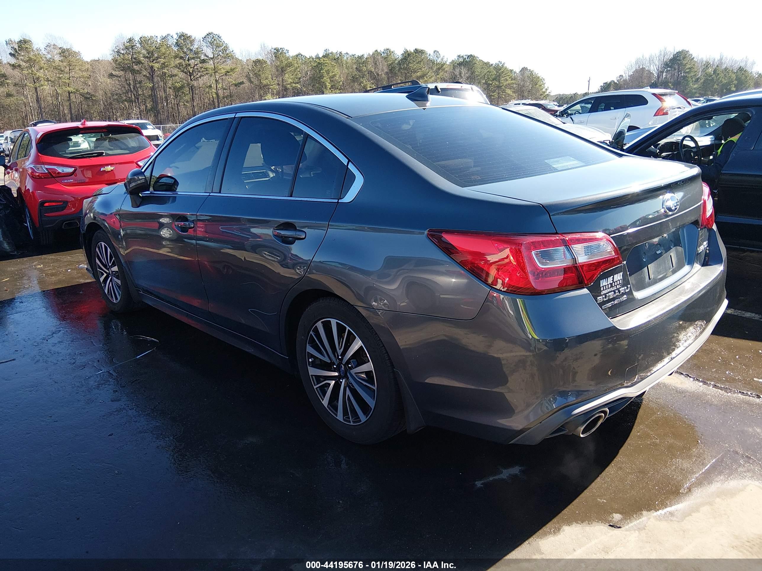 SUBARU LEGACY image 3