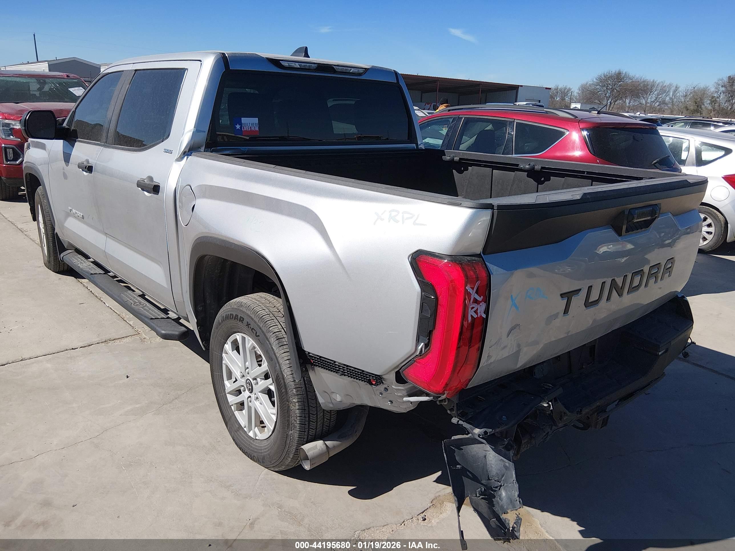 TOYOTA TUNDRA image 3